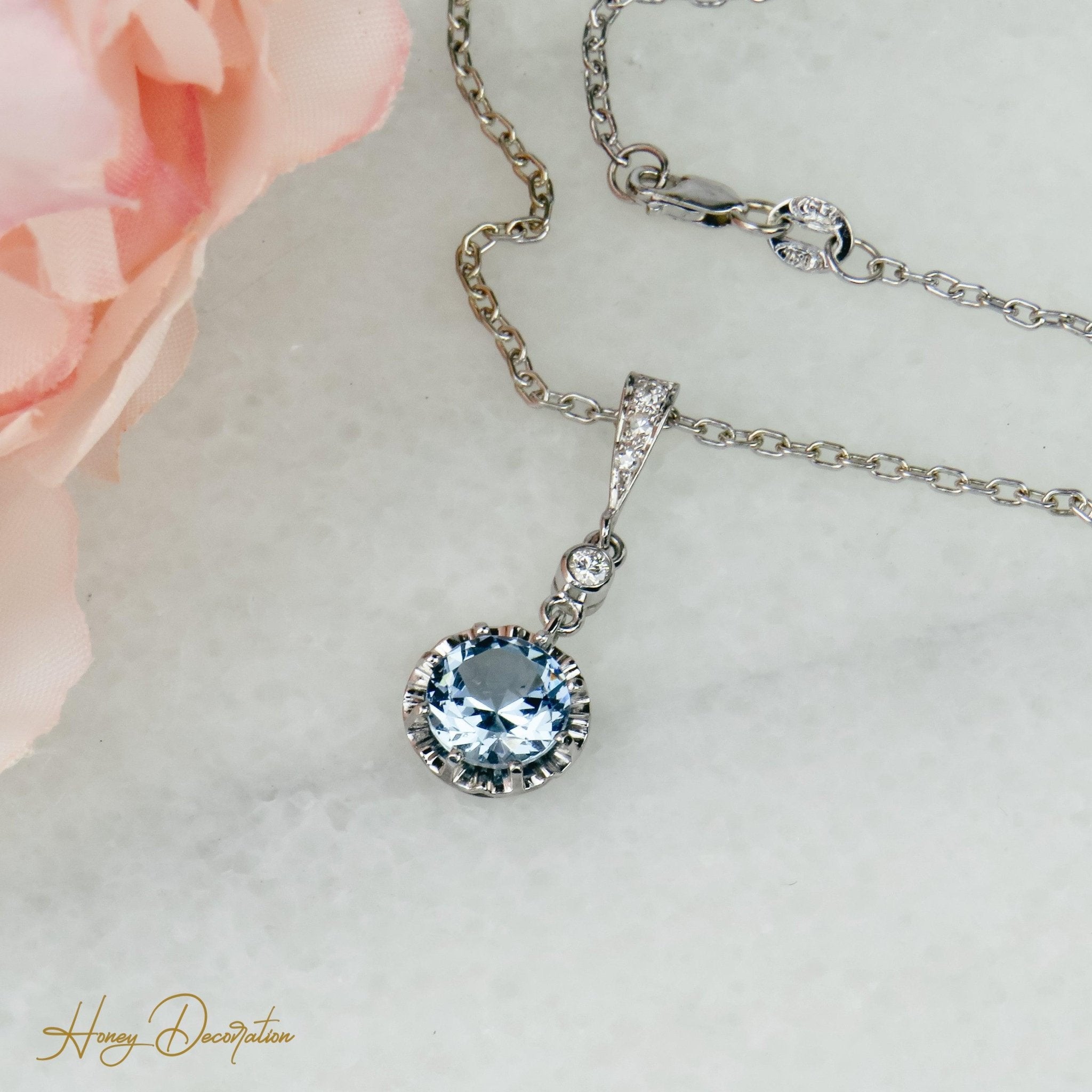 Wunderschönes Weißgold - Collier mit Aquamarin & Brillanten - Honey Jewelry