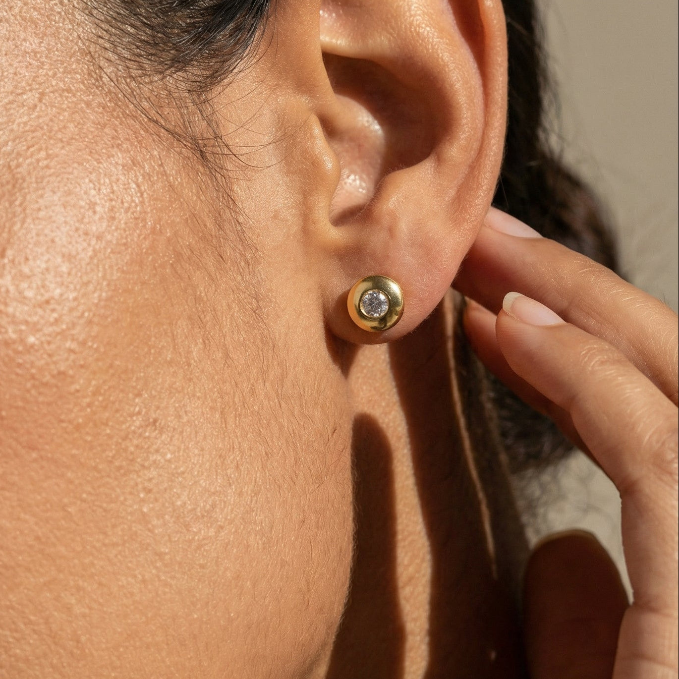 Brillant-Ohrstecker aus 14 Karat Gelbgold in Zargenfassung – 0,60 ct