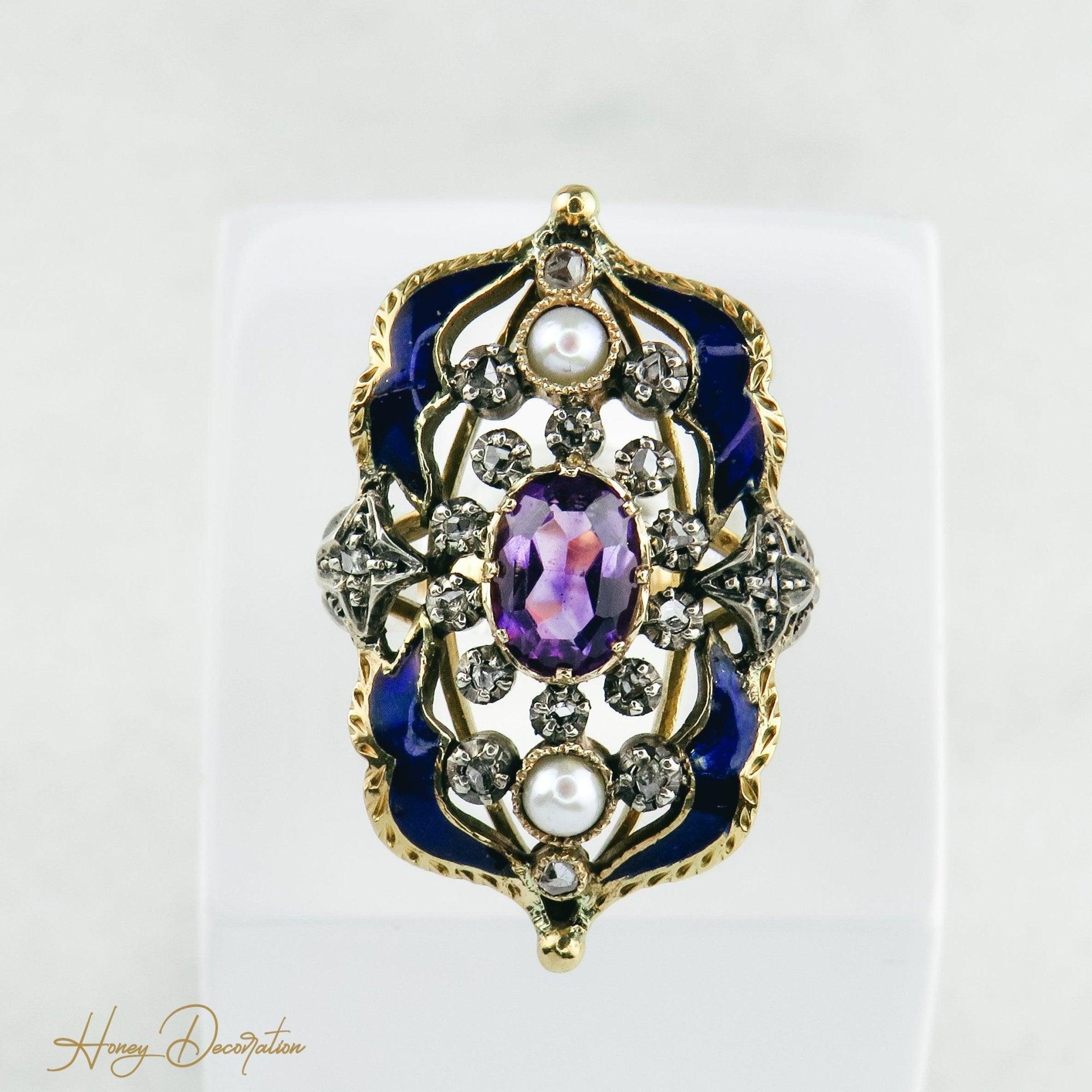 Traumhafter emaillierter Jugendstilring mit Diamantrosen. - Honey Decoration