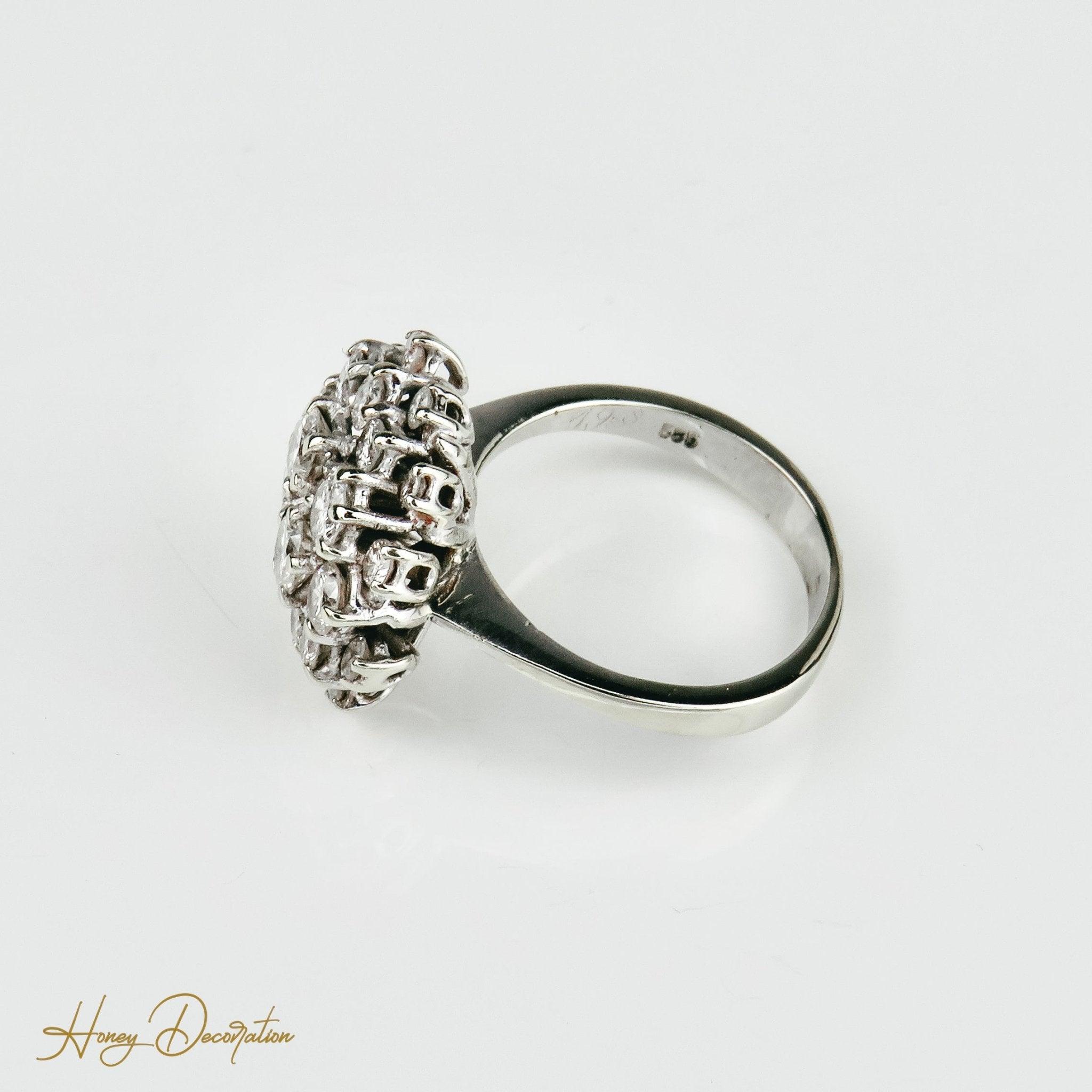 Traumhafter Weißgoldring mit Brillanten - Honey Decoration
