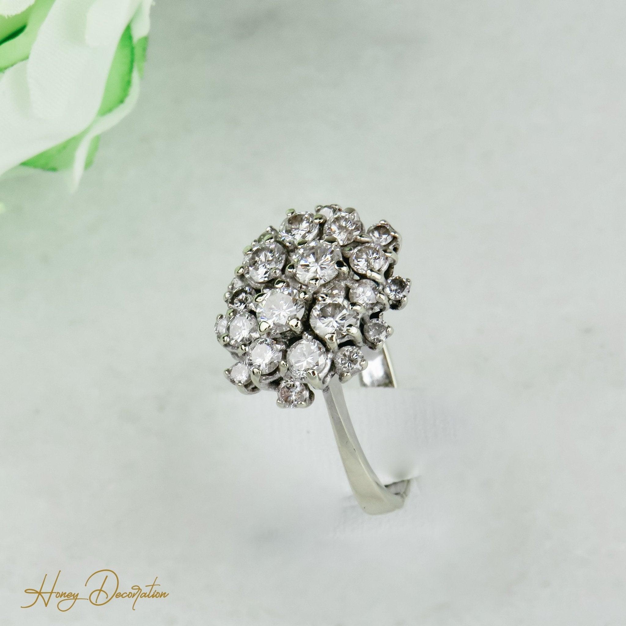 Traumhafter Weißgoldring mit Brillanten - Honey Decoration