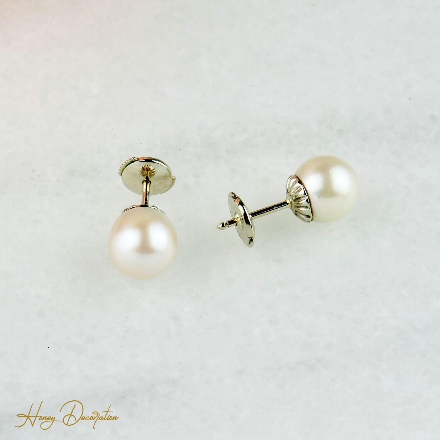 Wunderschöne Perlen Ohrstecker aus 750 Gold - Honey Decoration