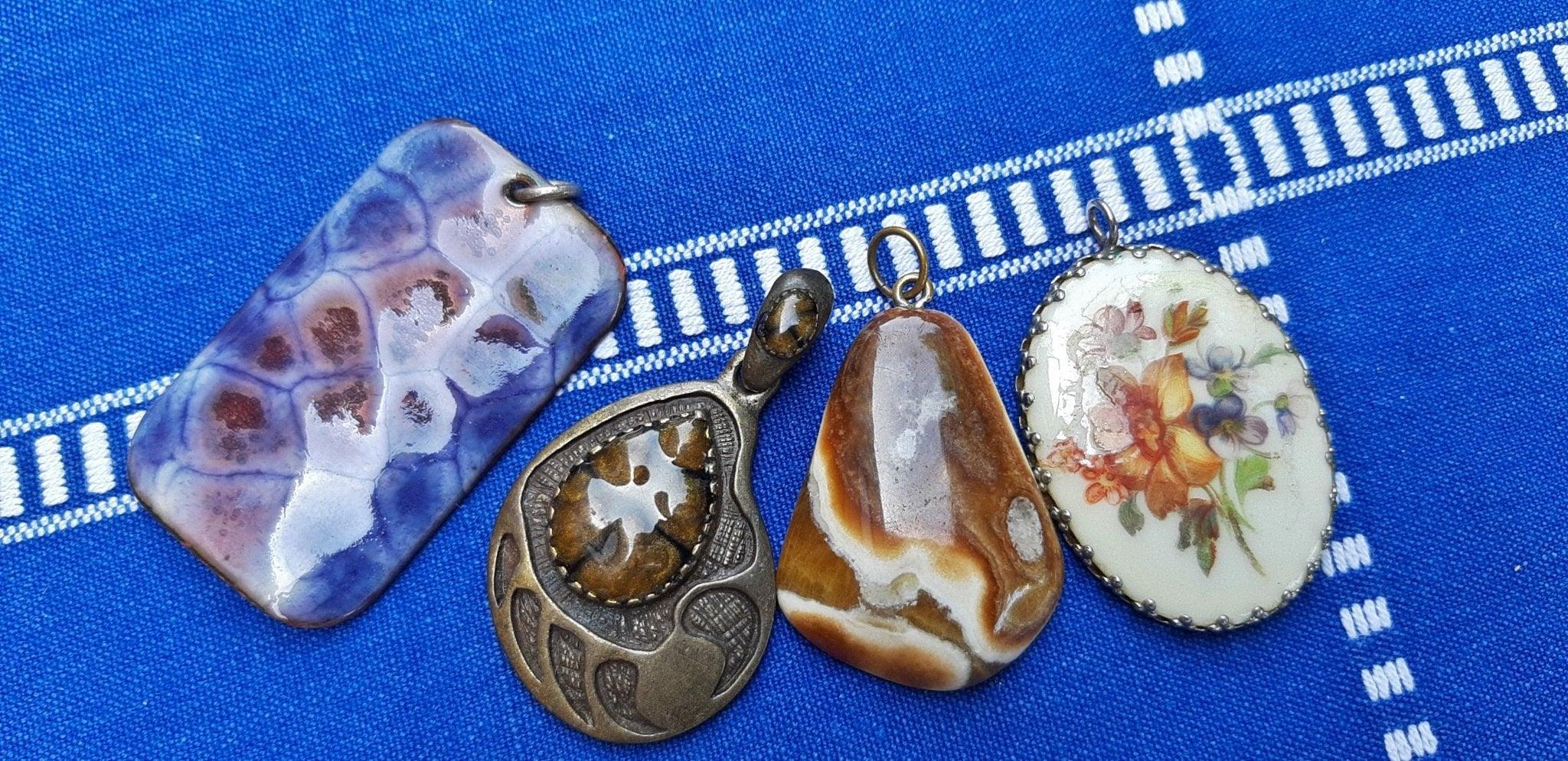 Erlebe die faszinierende Geschichte von Vintage-Schmuck - Honey Jewelry 
