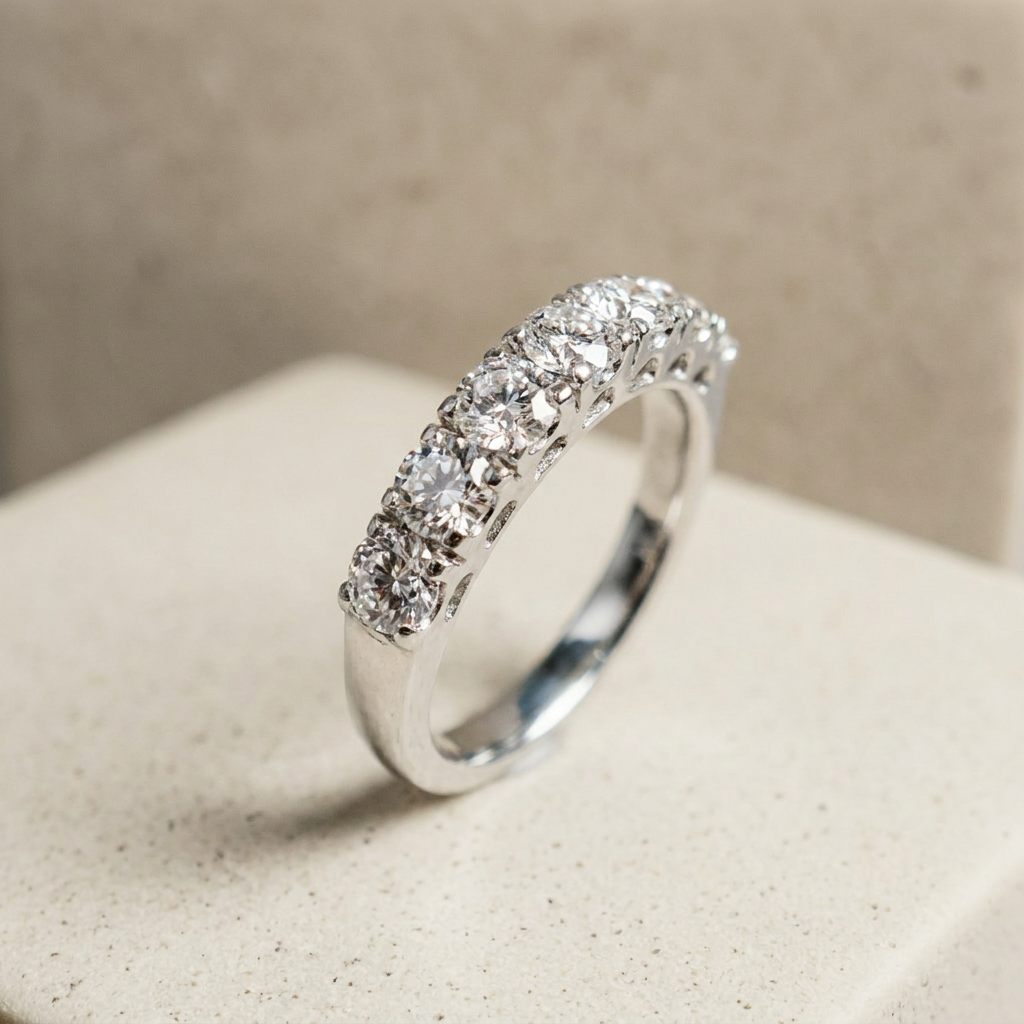 585 white gold ring with brilliant - radiant and chic