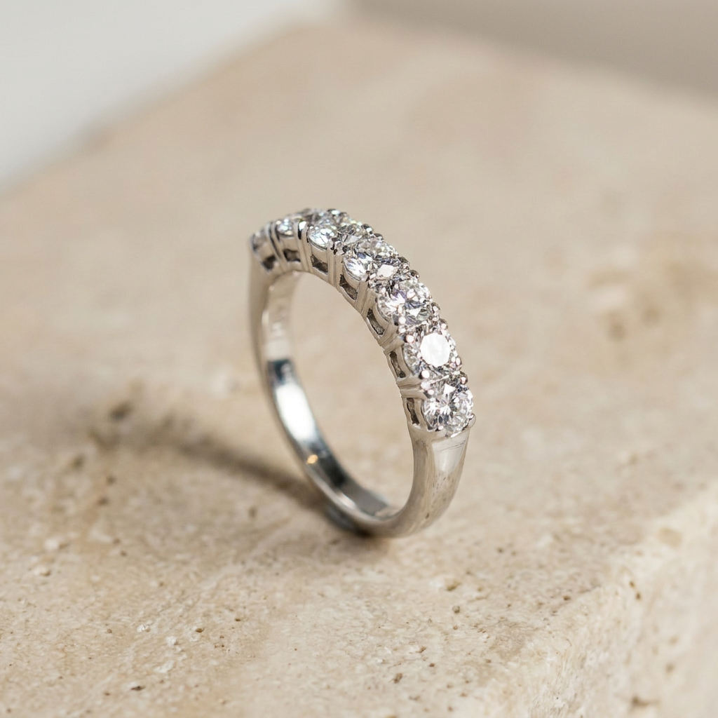 585 white gold ring with brilliant - radiant and chic