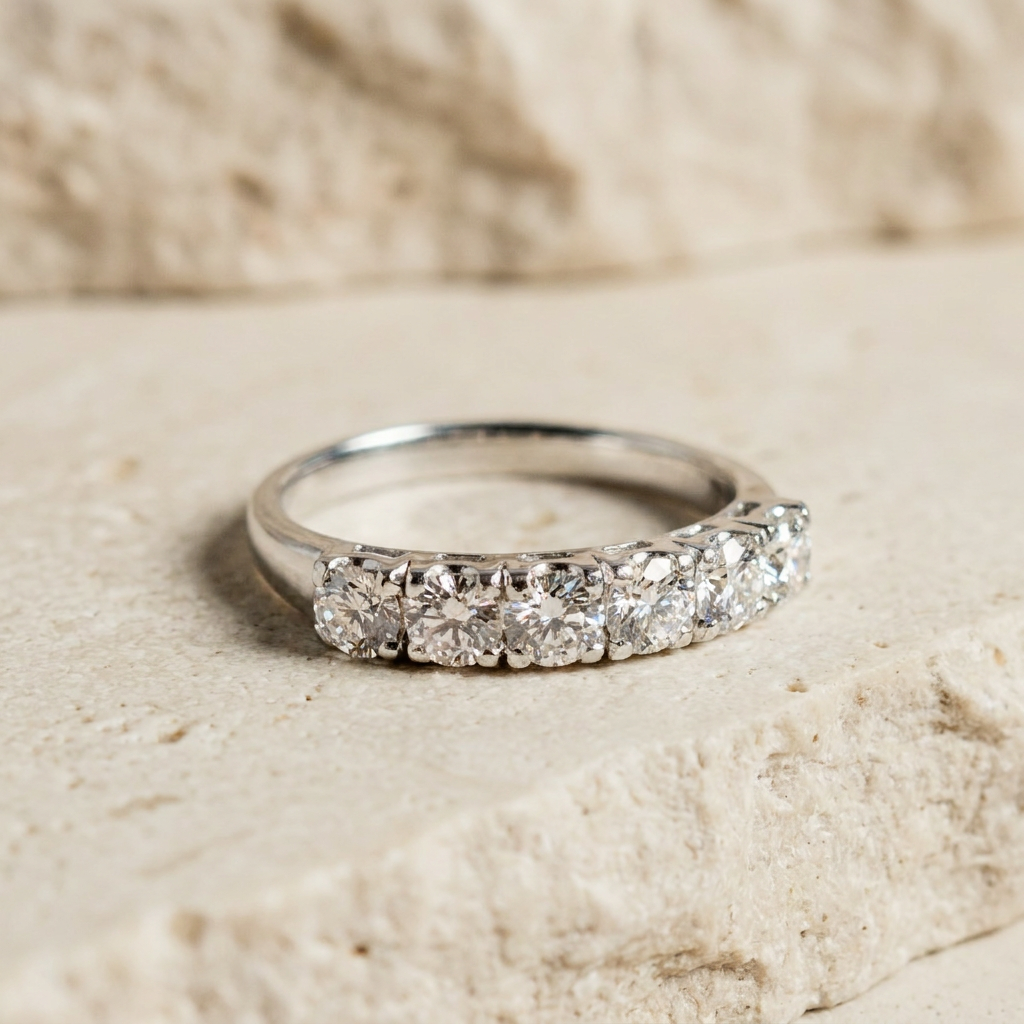 585 white gold ring with brilliant - radiant and chic