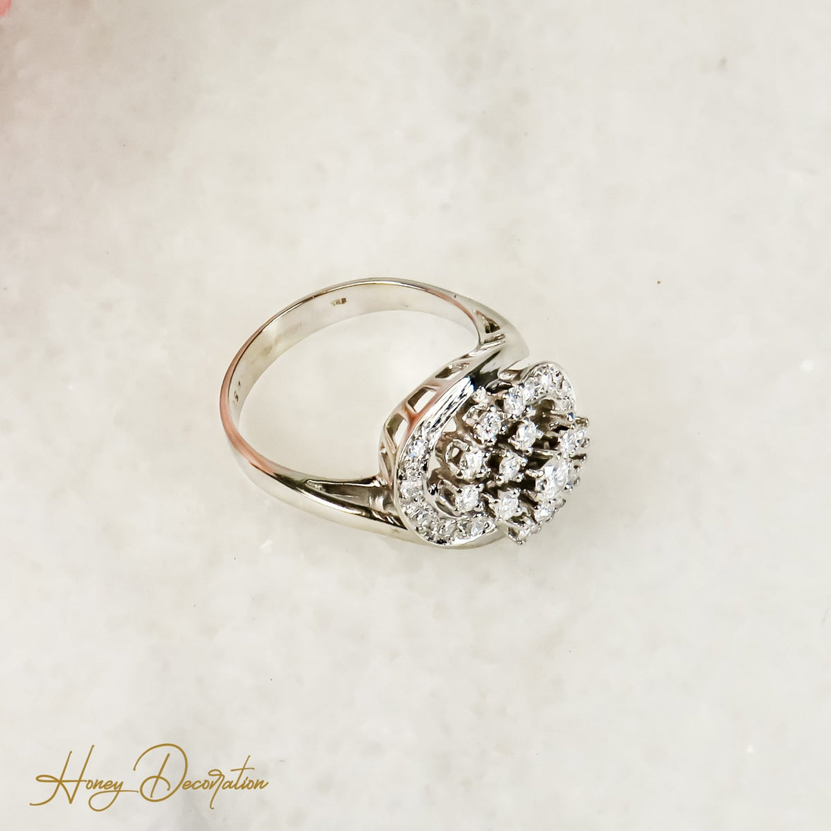 14 Karat Weißgoldring mit Brillanten – Vintage - Glanzstück - Honey Jewelry