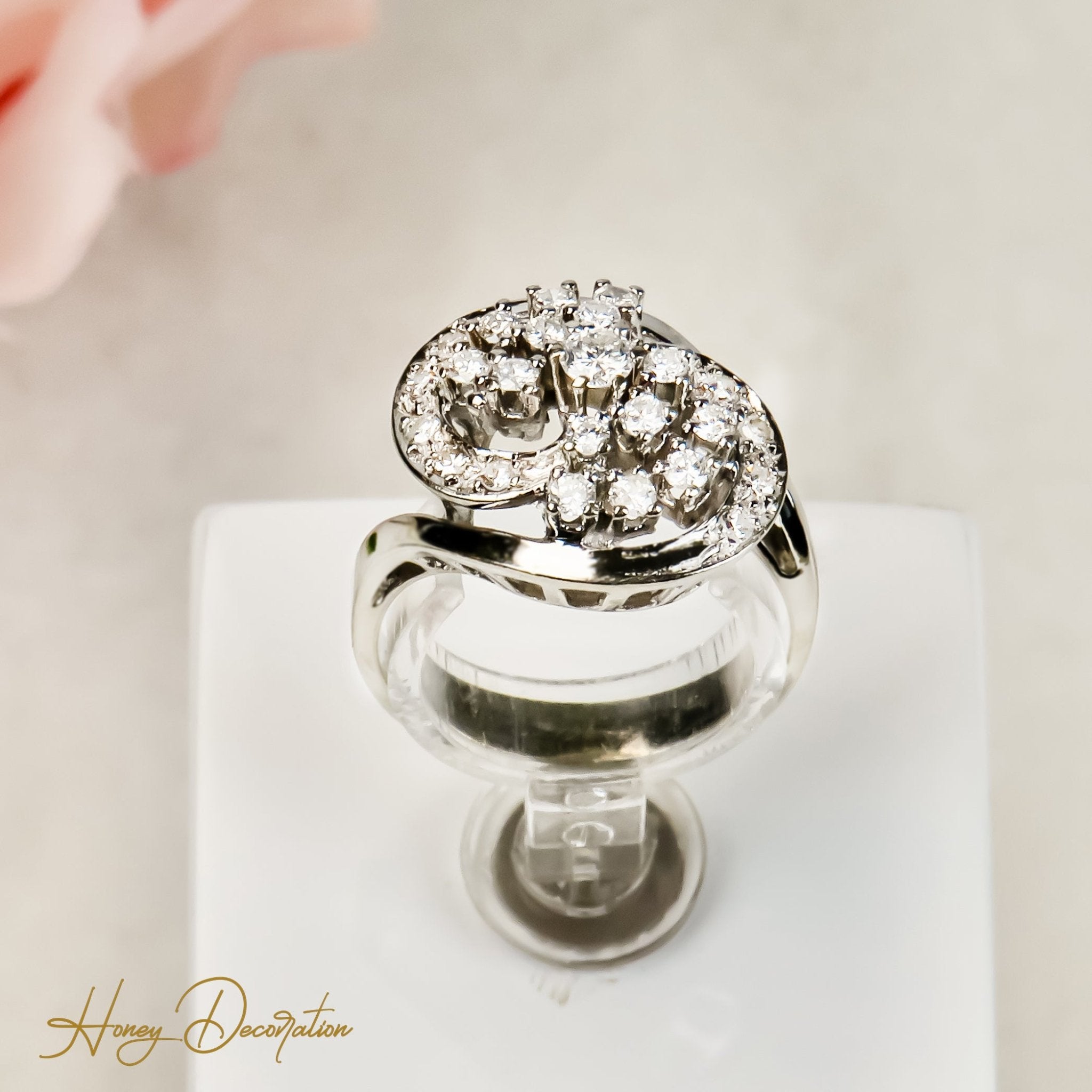 14 Karat Weißgoldring mit Brillanten – Vintage - Glanzstück - Honey Jewelry