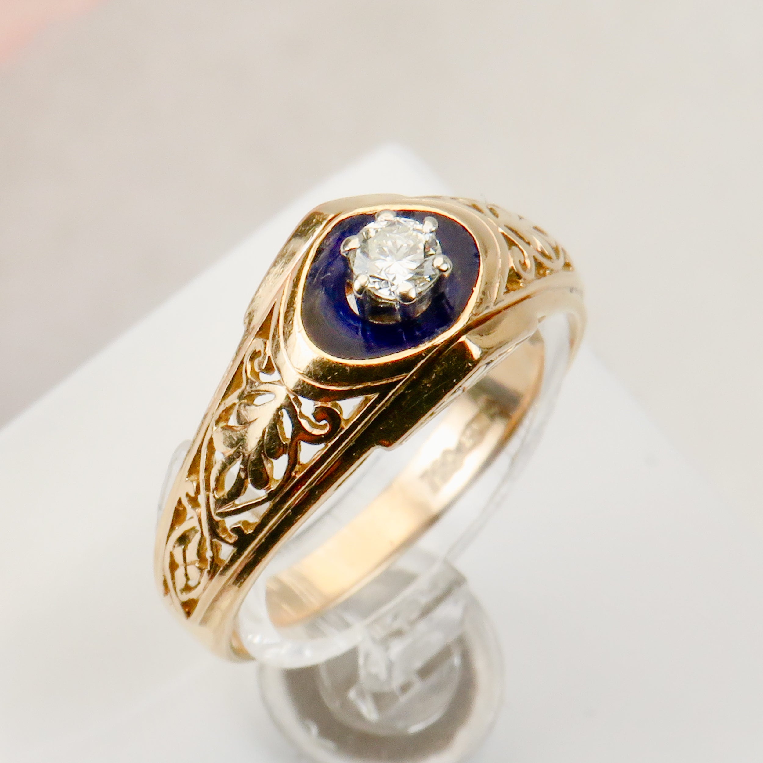 Eleganter Solitär Diamantring in 750 Gold