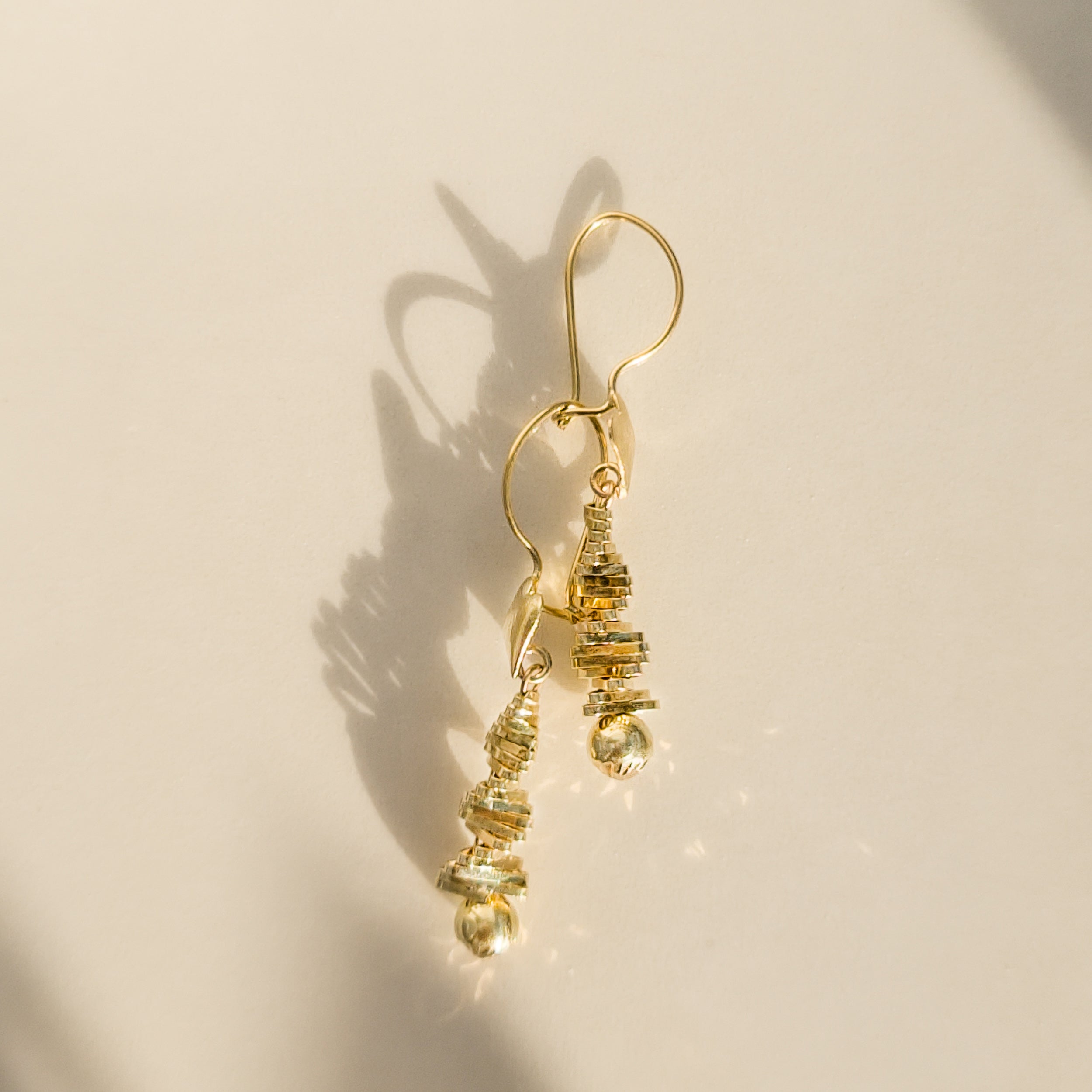 Vintage Ohrhänger aus 18 Karat Gold