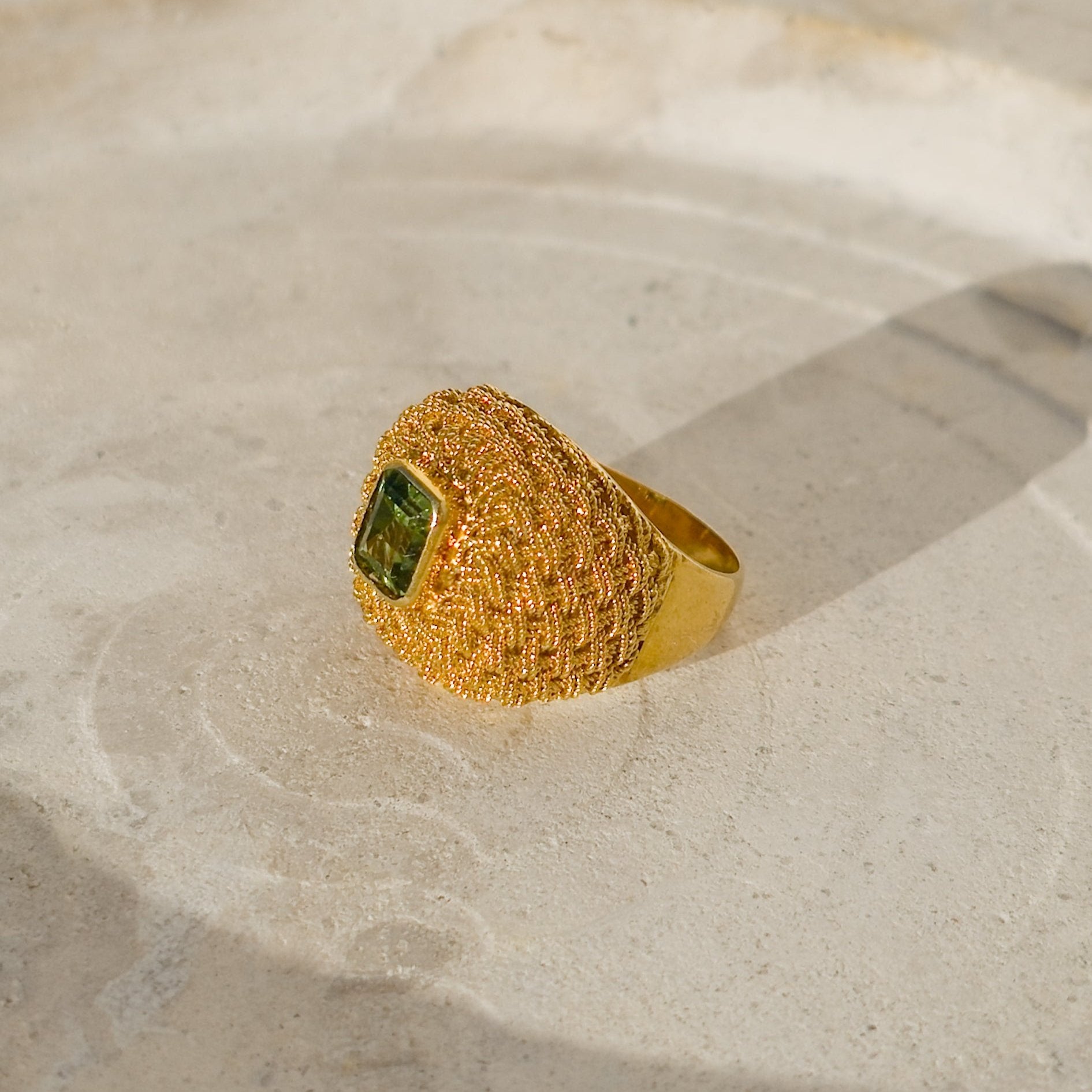 Außergewöhnlicher Ring mit Turmalin
