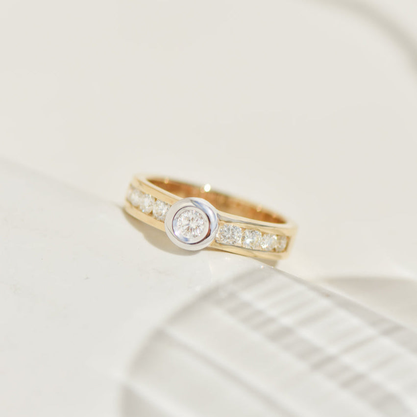 Vintage bicolor ring in 14K gold with diamonds – 90s chic with a sophisticated sparkle