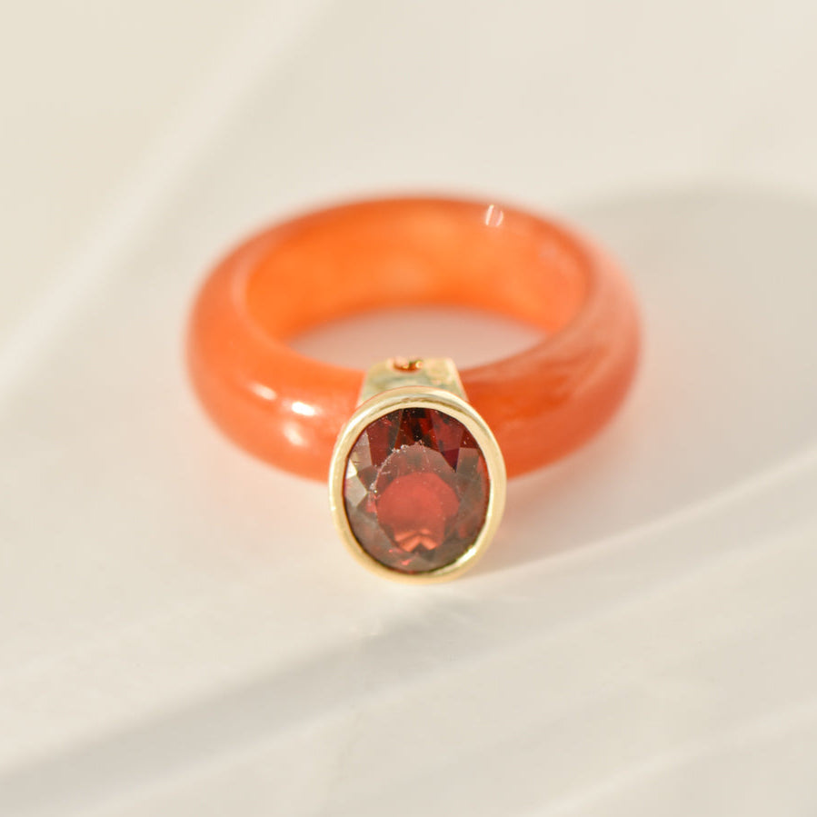 Vintage-Ring aus Carneol mit Granat & Goldfassung – Größe variabel