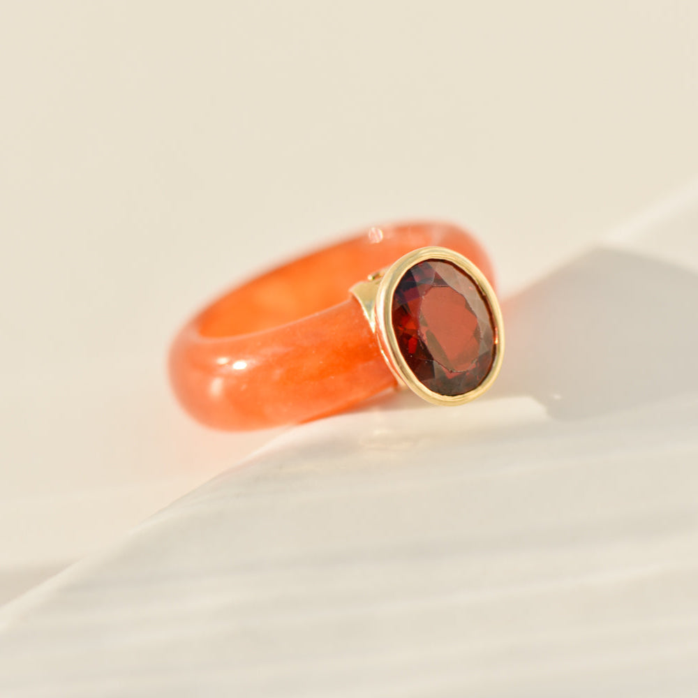 Vintage-Ring aus Carneol mit Granat & Goldfassung – Größe variabel