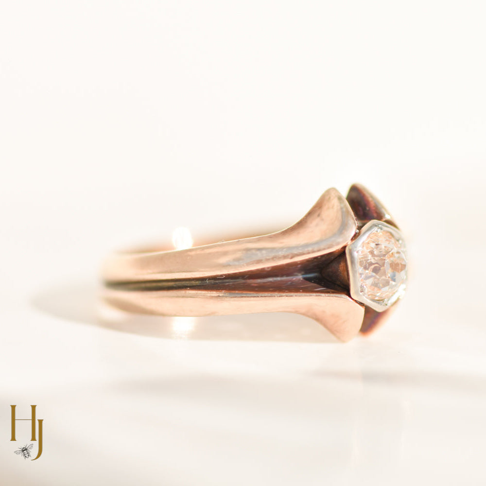 Antique solitaire ring in 14K rose gold with an old-cut diamond – delicate pink, wild at heart