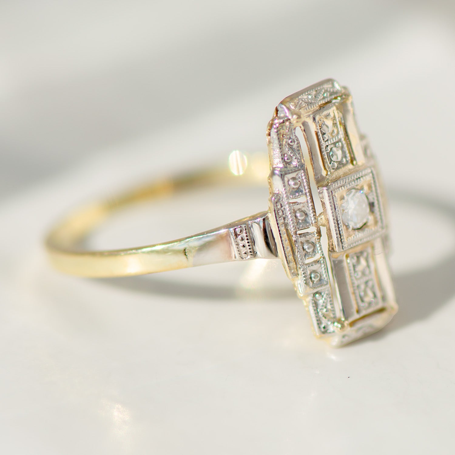 💎 Art-Déco-Ring aus 14 Karat Gelbgold & Platin mit Diamanten | ca. 1920er Jahre