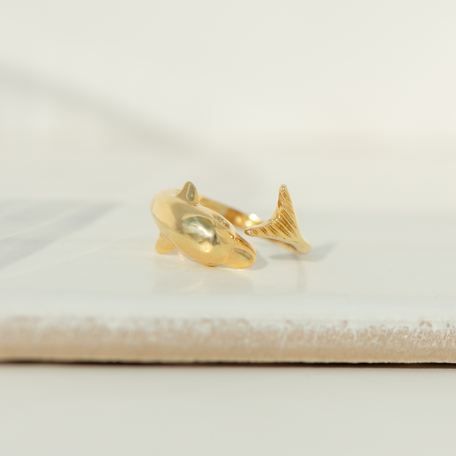 Vintage Delfin-Ring aus 14 Karat Gelbgold | 90er Jahre Design