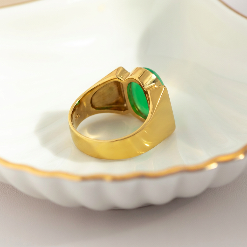 Achat-Cabochon-Ring aus 333er Gelbgold