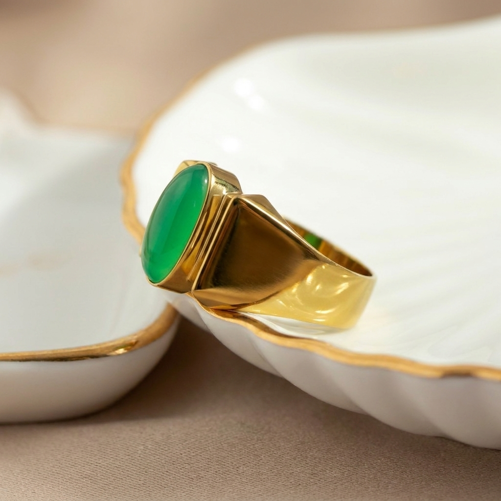 Achat-Cabochon-Ring aus 333er Gelbgold