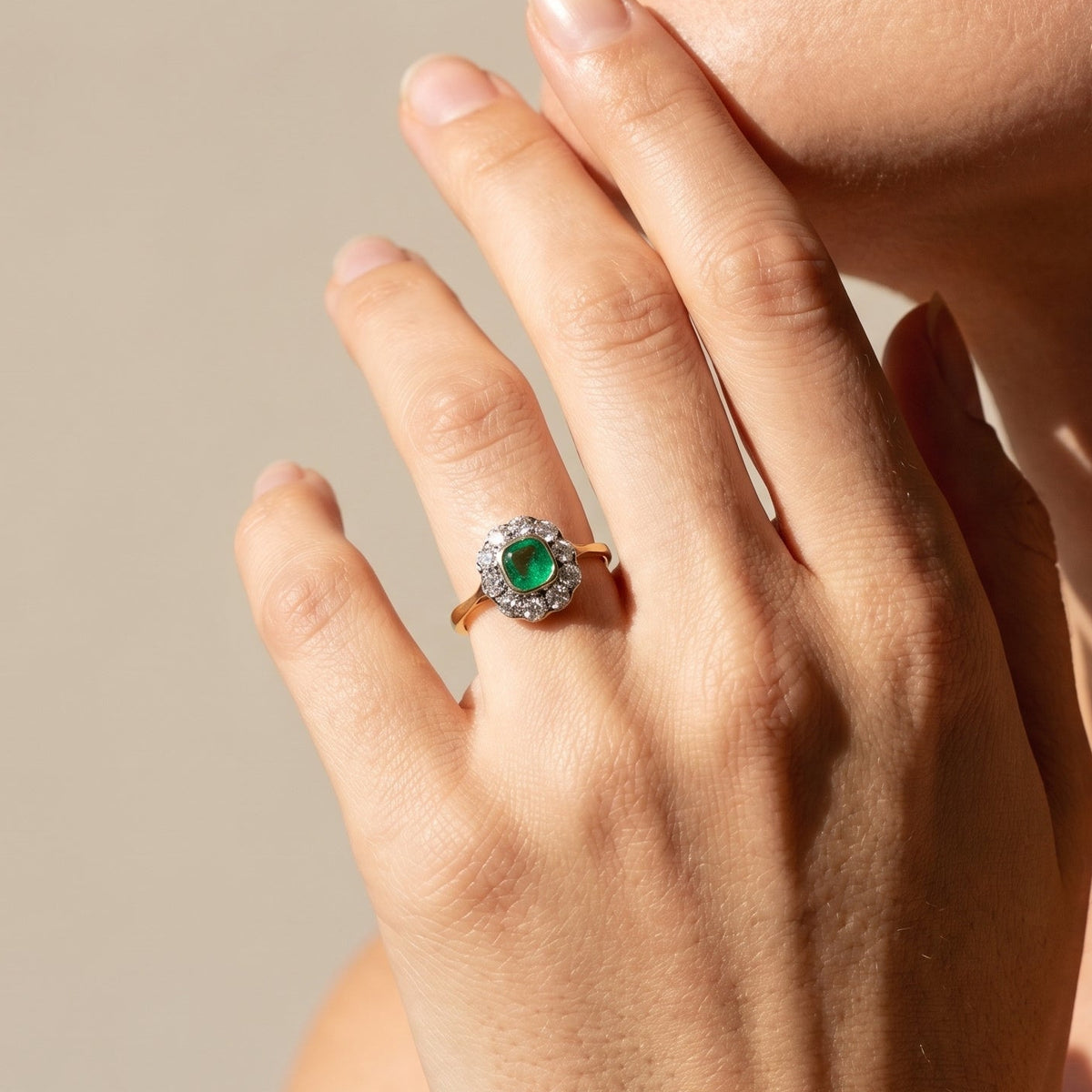 Antiker Smaragd-Entourage-Ring