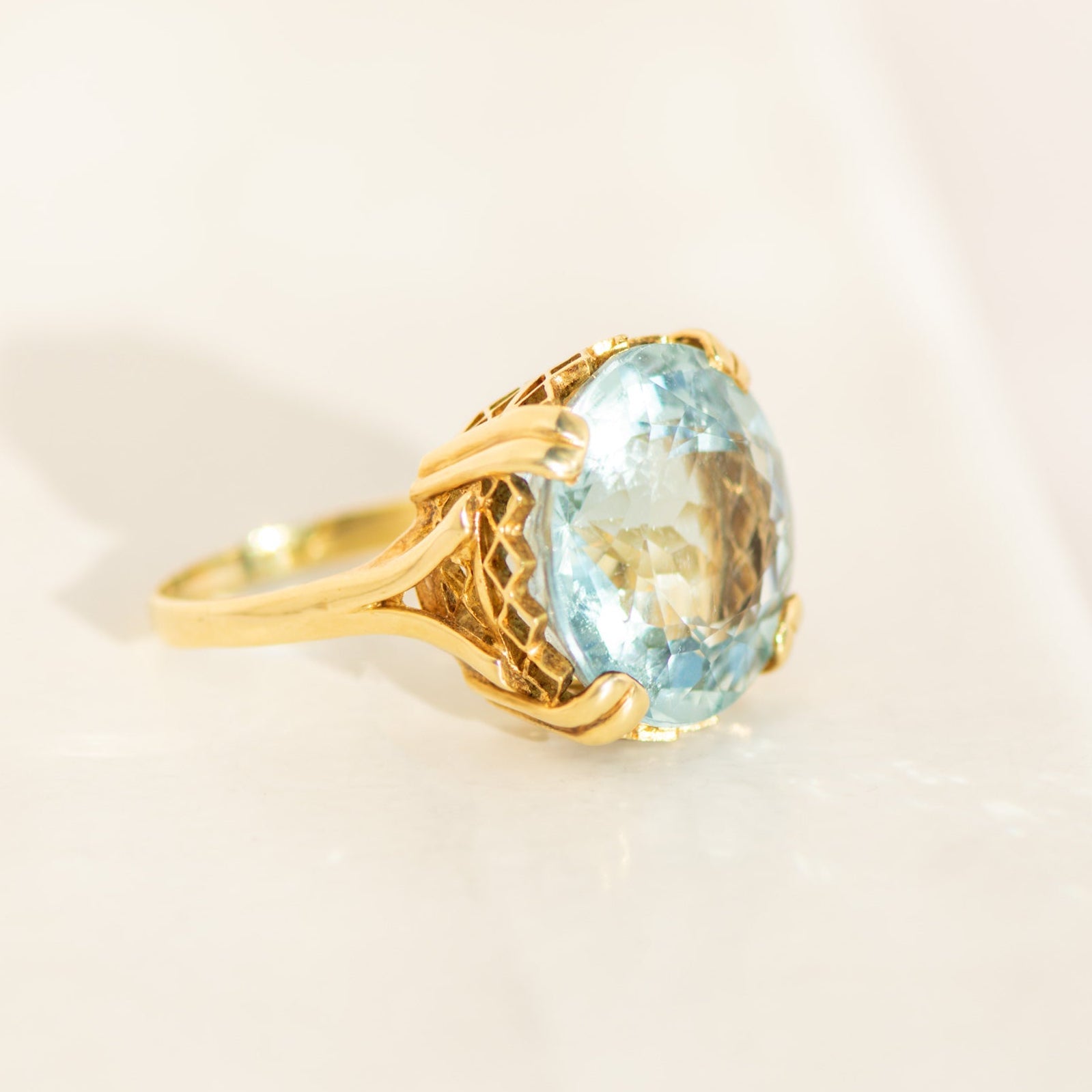 Aquamarin Cocktailring – 14K Gold Vintage 1960er - Honey Jewelry