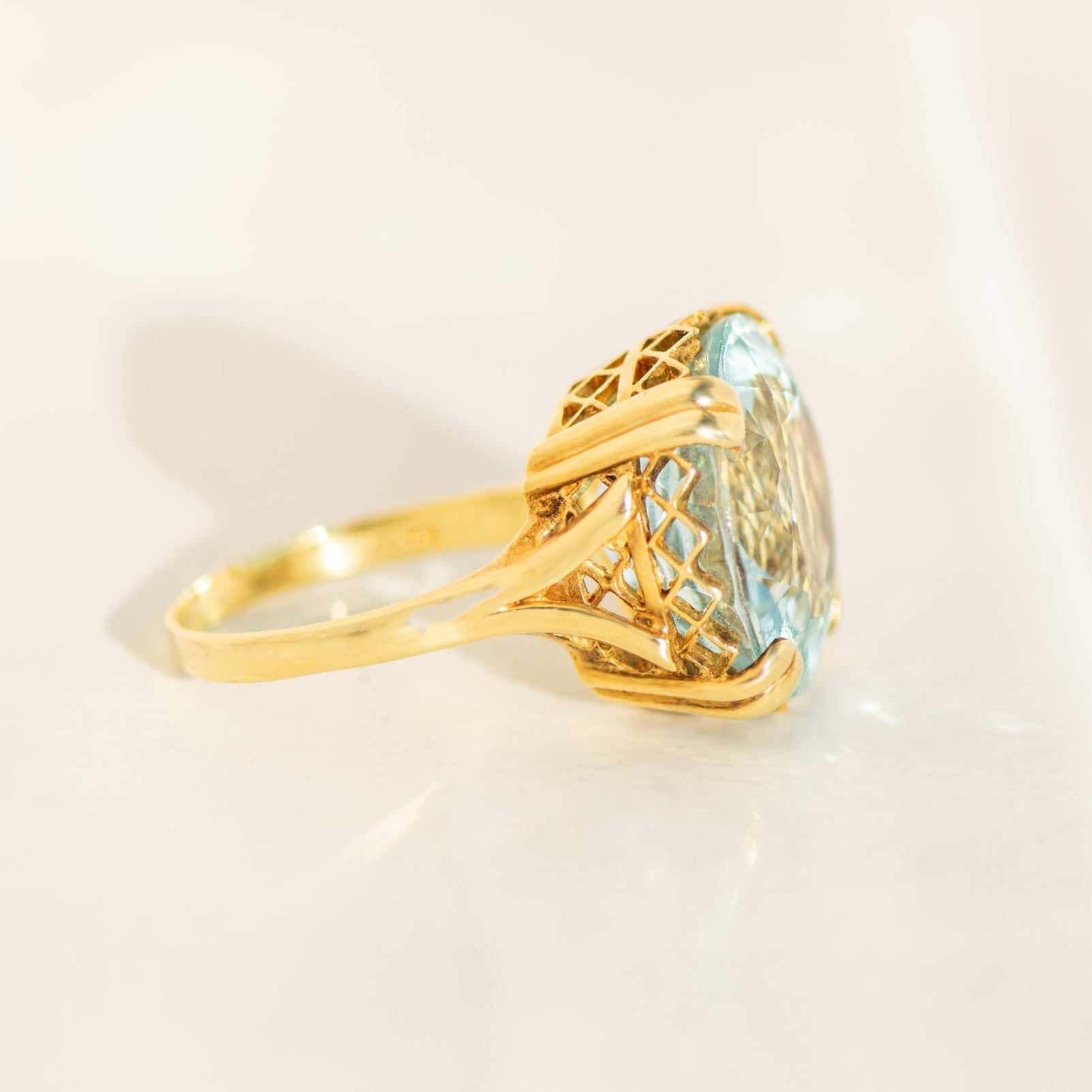 Aquamarin Cocktailring – 14K Gold Vintage 1960er - Honey Jewelry