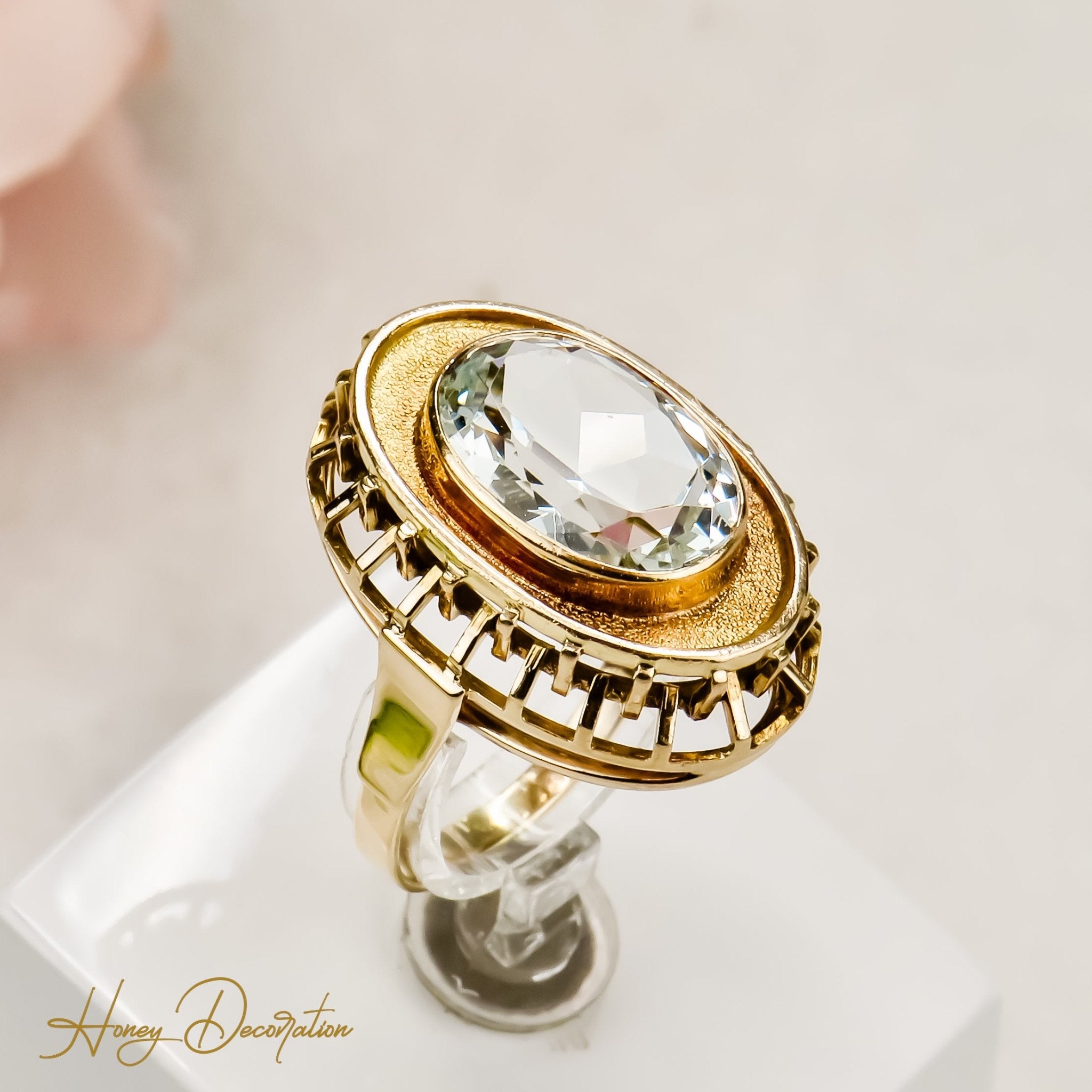 Bezaubernder Vintage - Ring mit Aquamarin in edler Fassung - Honey Jewelry
