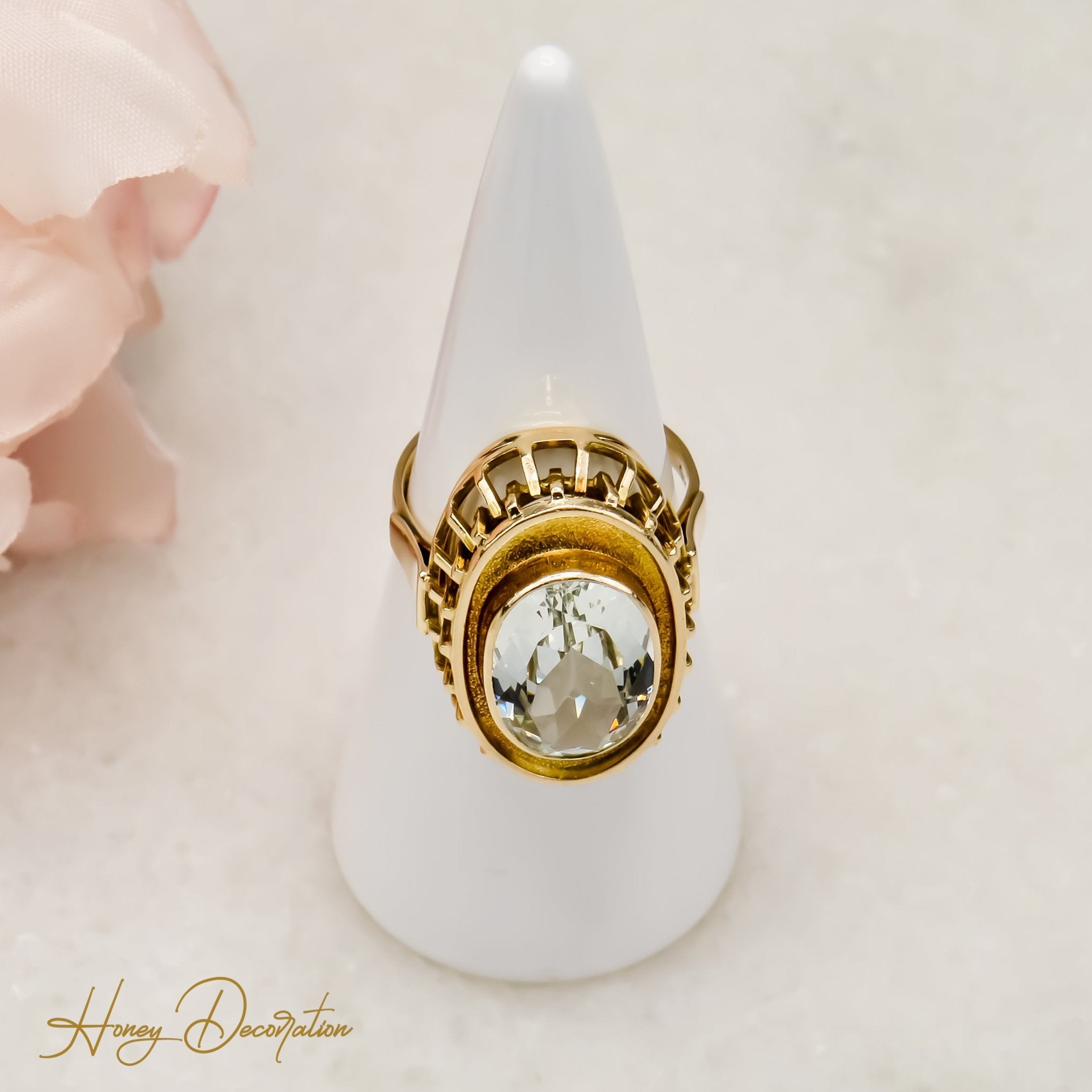 Bezaubernder Vintage - Ring mit Aquamarin in edler Fassung - Honey Jewelry