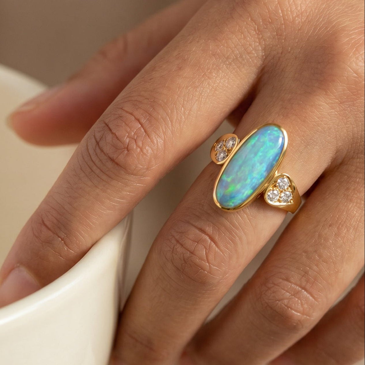 Boulder Opal Ring aus 750 Gelbgold - Honey Jewelry