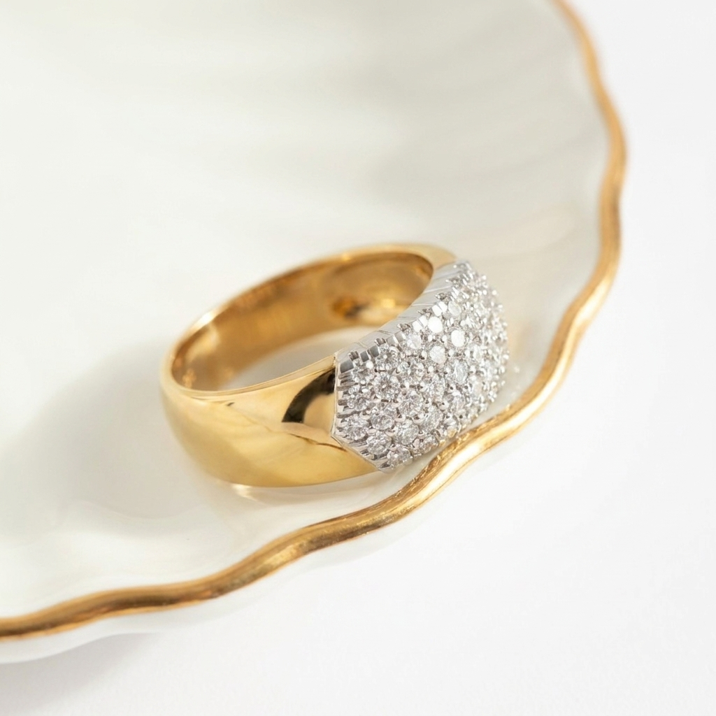 Breiter Diamantring aus 585er Gelbgold