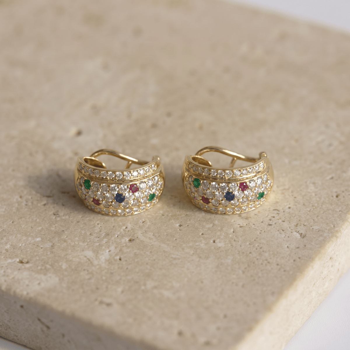 Diamant Halbcreolen aus 750 Gelbgold mit Farbsteinen - Honey Jewelry