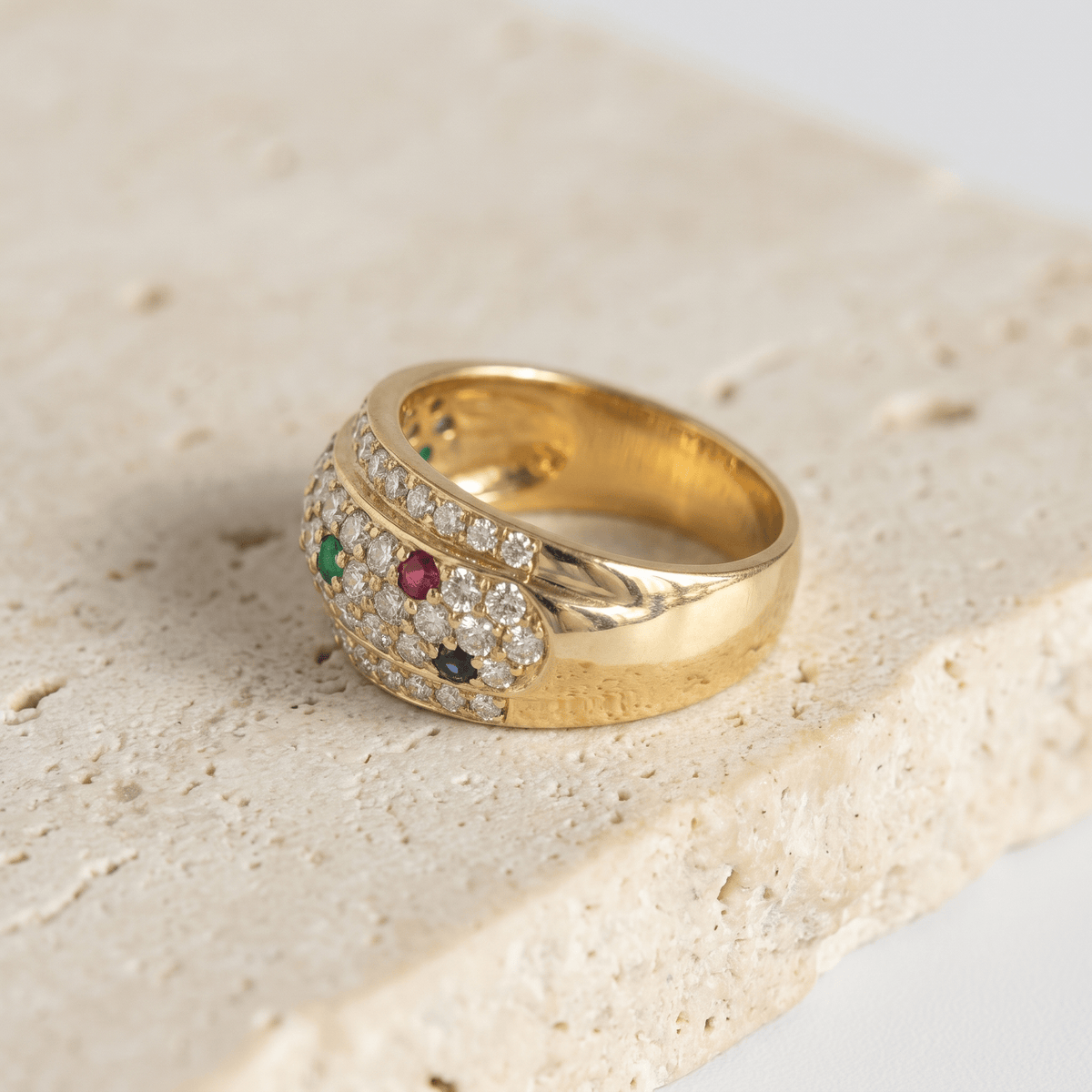 Diamantring aus 750 Gelbgold mit Rubin Saphir und Smaragd - Honey Jewelry