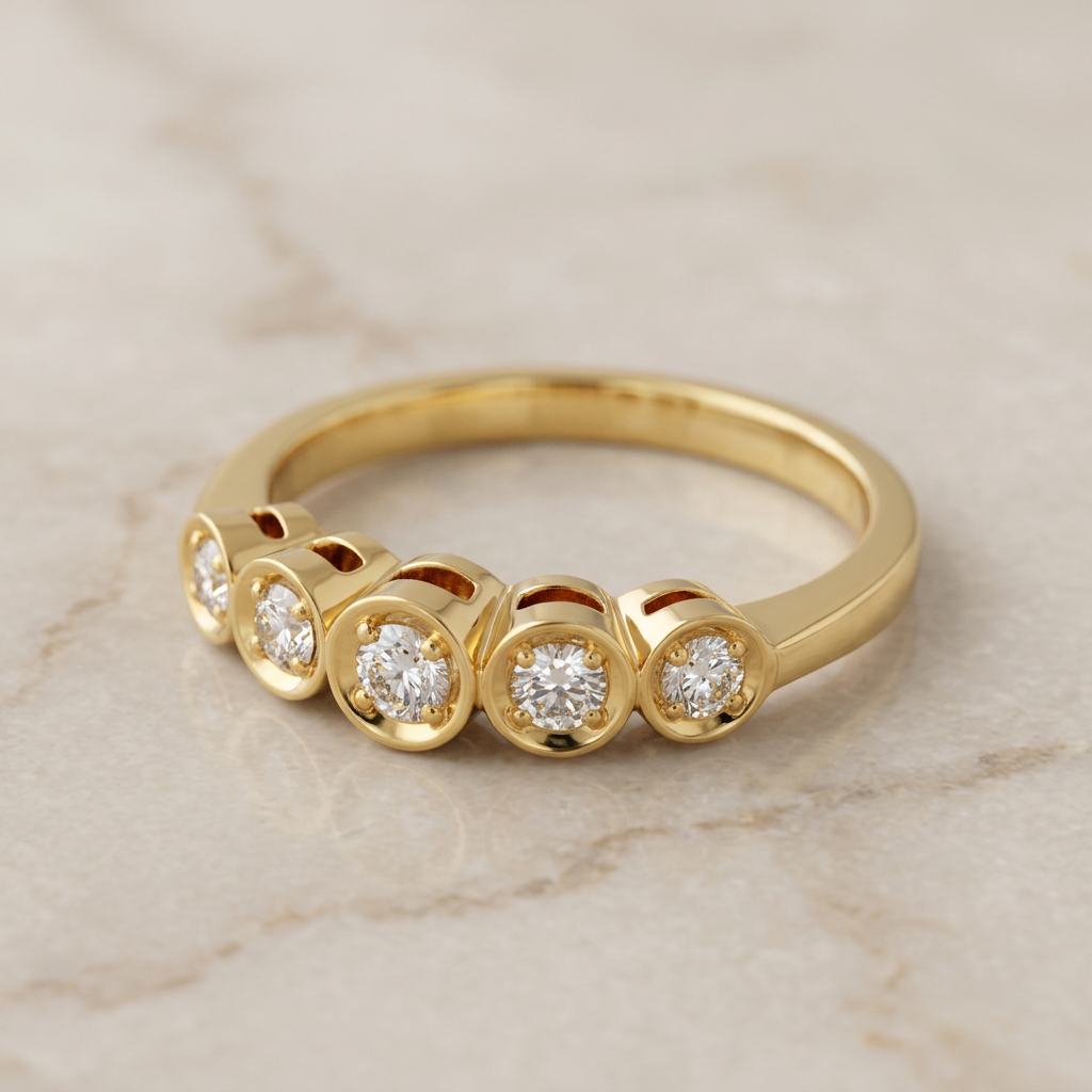 Fünfstein-Diamantring aus 750er Gelbgold