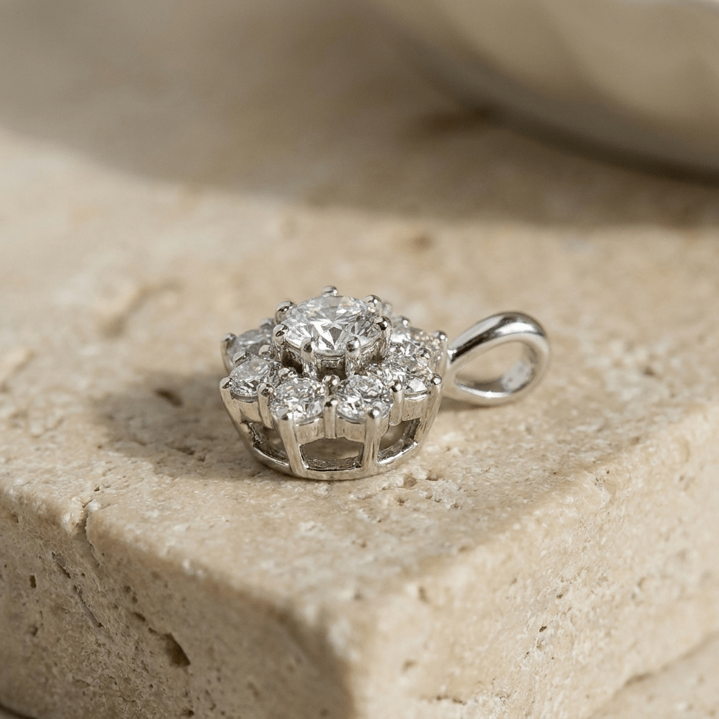 Funkelnder Weißgoldanhänger mit Brillanten - Honey Jewelry