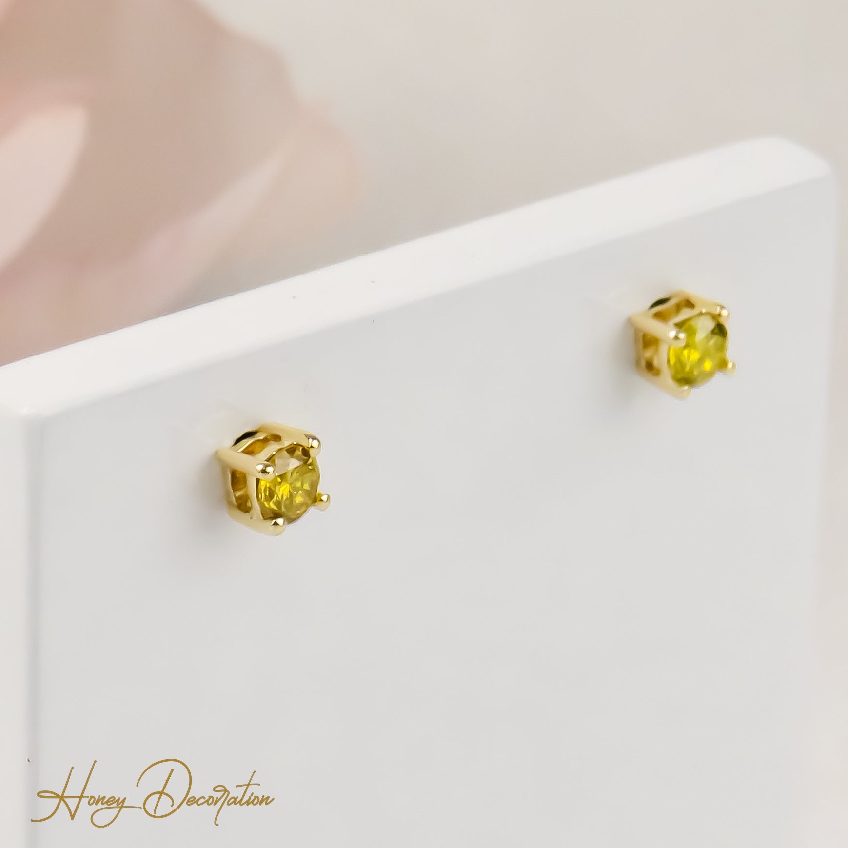 Klassische 585er Goldohrstecker, zeitloses Design - Honey Jewelry