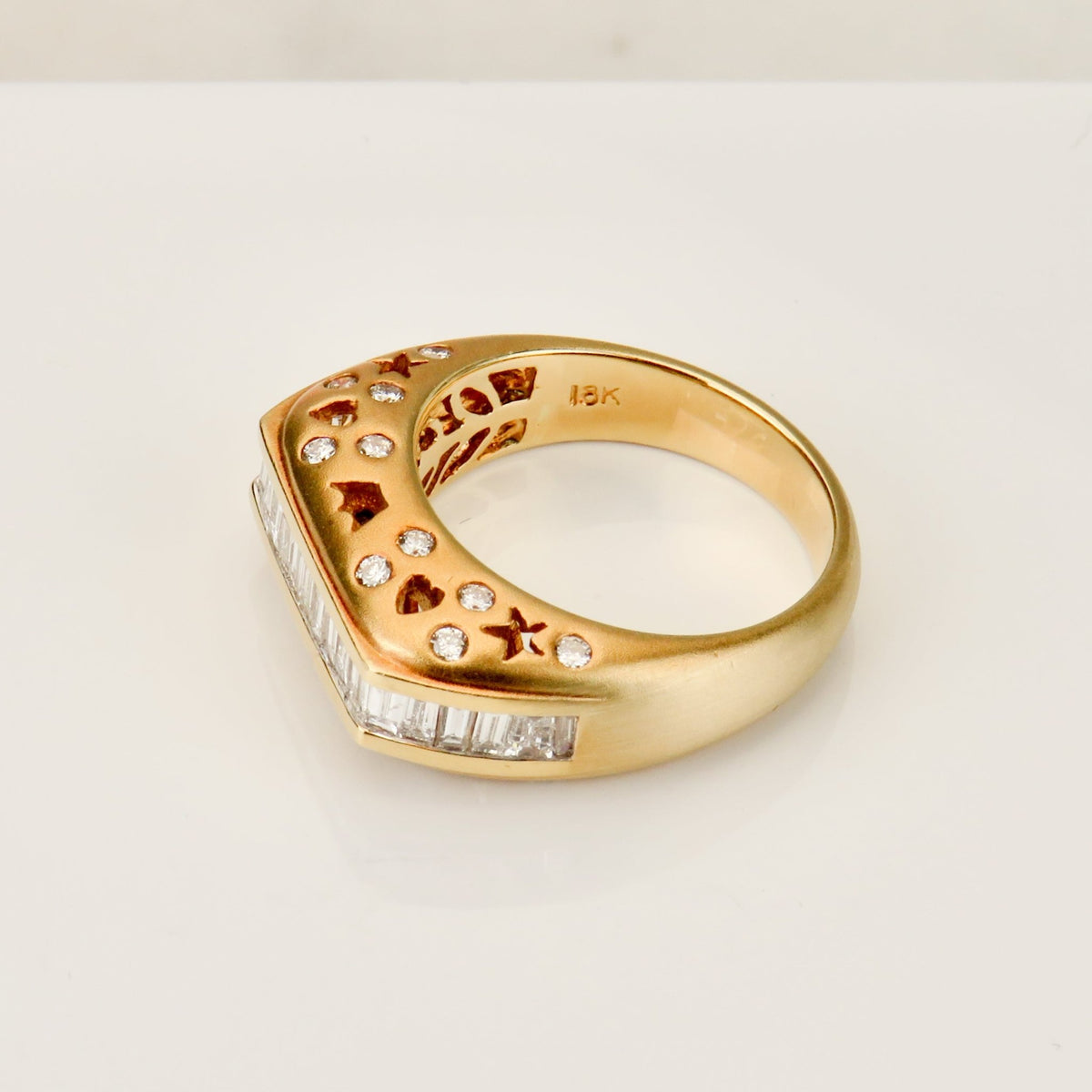 Luxuriöser 750er Goldring mit Mehrfach - Diamanten - Honey Jewelry