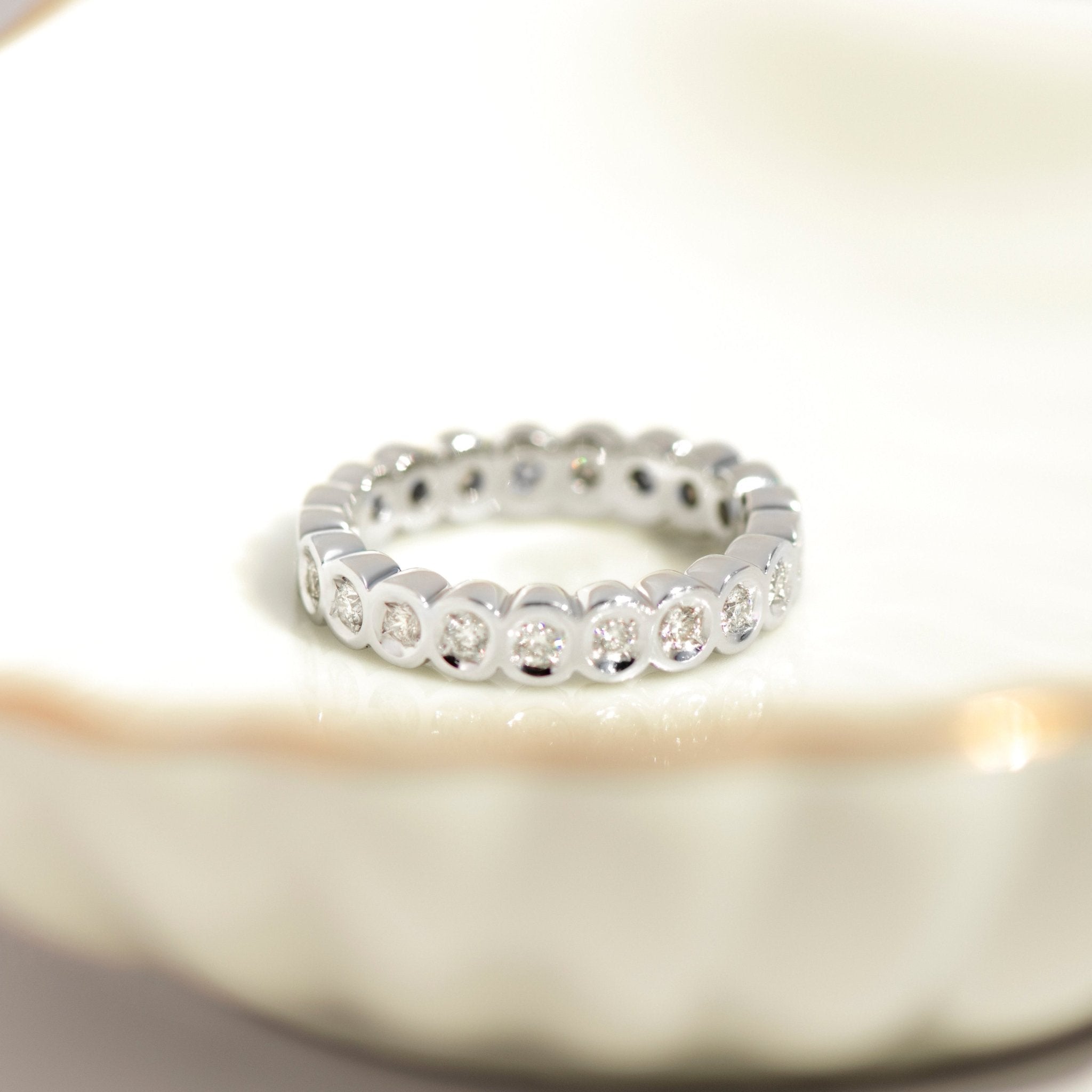 Memory Ring aus 585er Weißgold – Vollmemory mit 21 Diamanten - Honey Jewelry