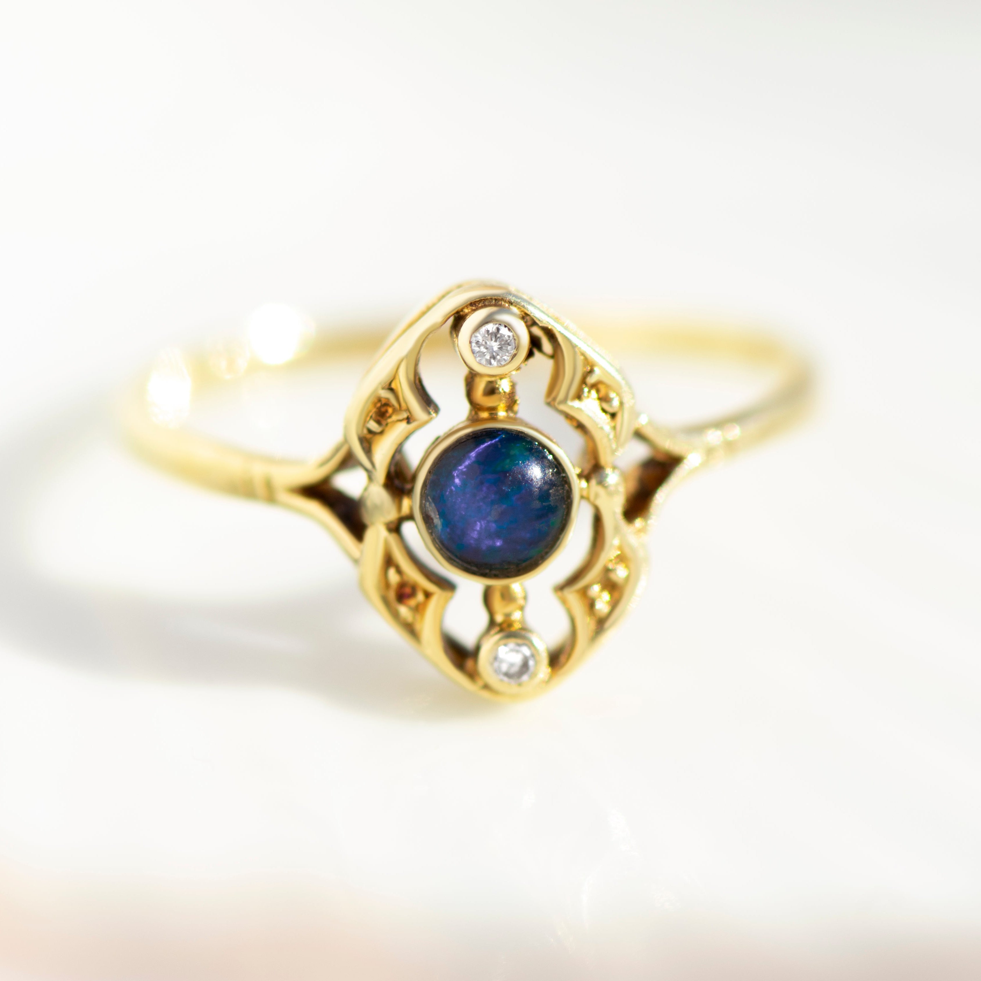 Opal-Diamant-Ring aus 585er Gelbgold