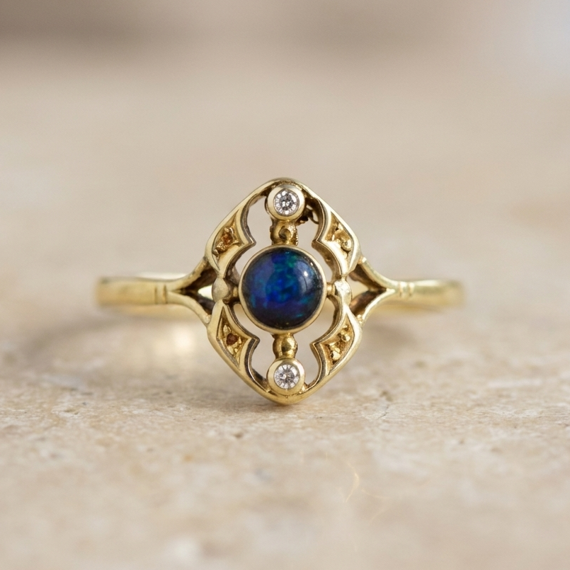 Opal-Diamant-Ring aus 585er Gelbgold
