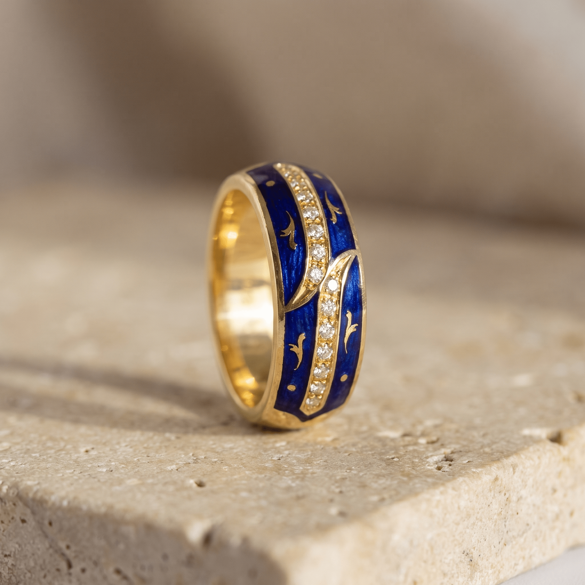 Original Fabergé Ring aus 750 Gelbgold mit blauem Email - Honey Jewelry