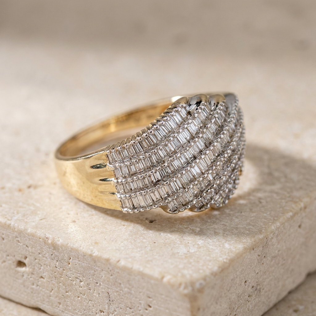 Magnificent gold ring from 585 gold with diamonds