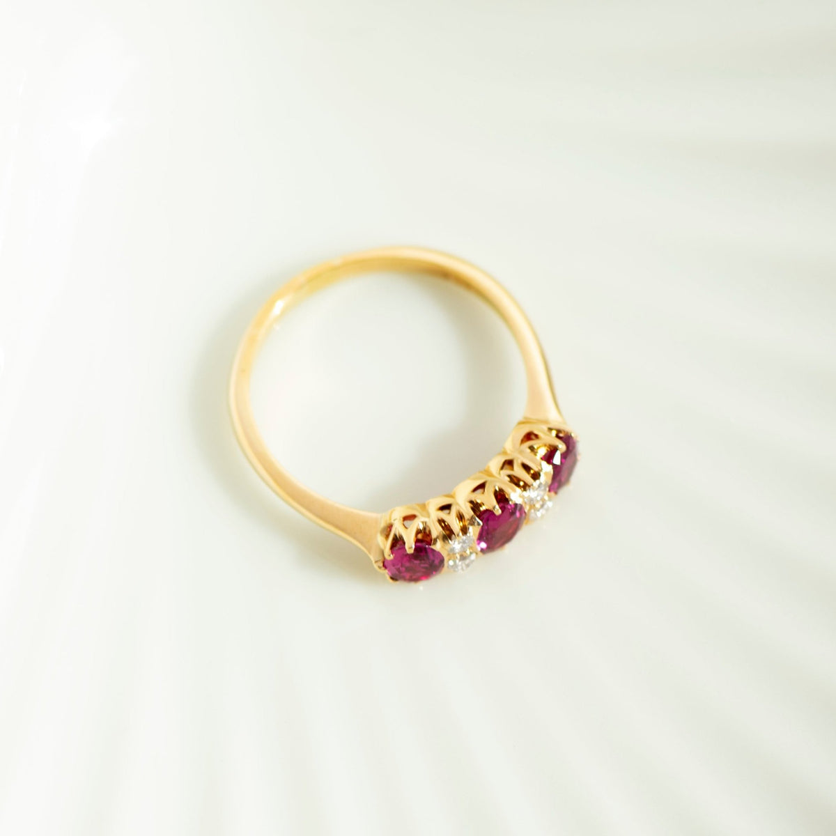Rubin Diamantring aus 585 Gelbgold - Honey Jewelry