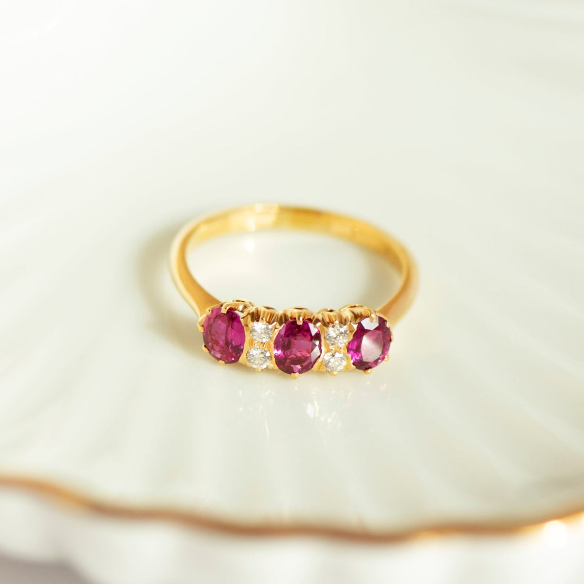 Rubin Diamantring aus 585 Gelbgold - Honey Jewelry