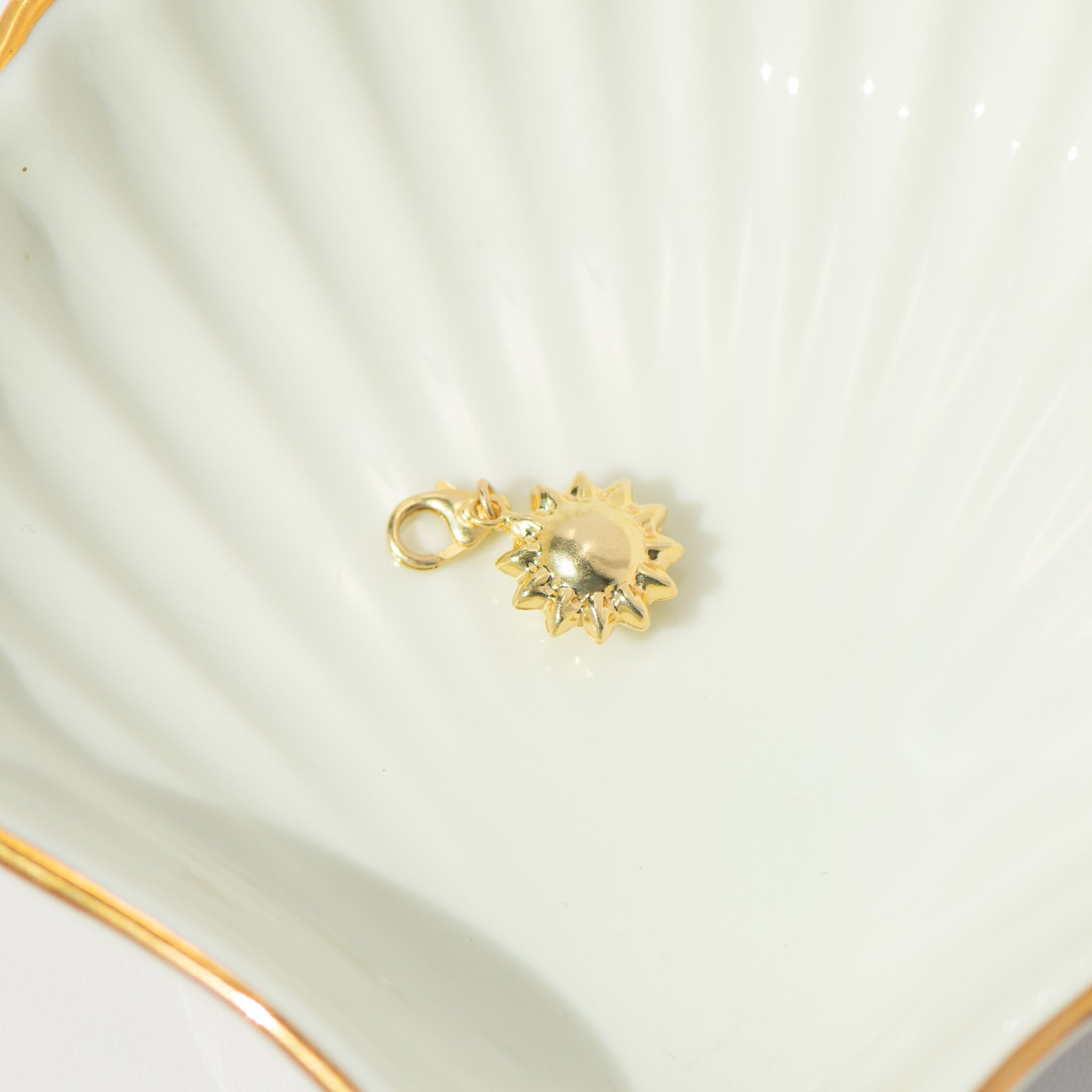 Sonne Anhänger 14K Gelbgold Karabiner | Lebenskraft - Honey Jewelry