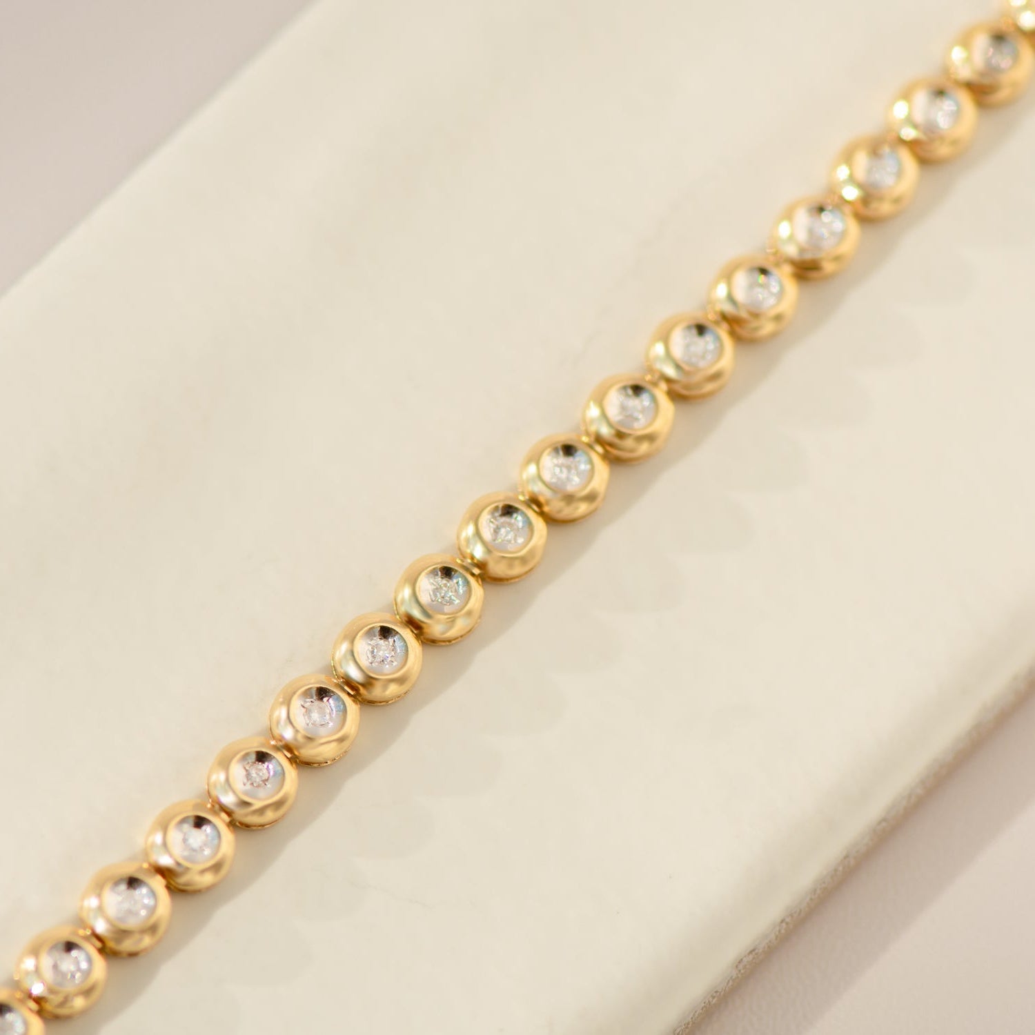 Tennisarmband aus 14 Karat Gelbgold mit Diamanten (0,75 ct) - Honey Jewelry