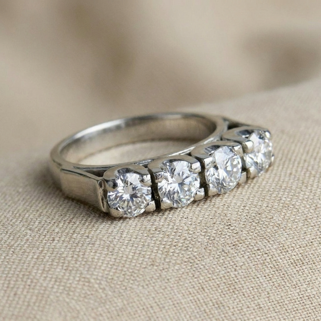 Fantastic half-memory ring made of 14 carat white gold with 4 diamonds