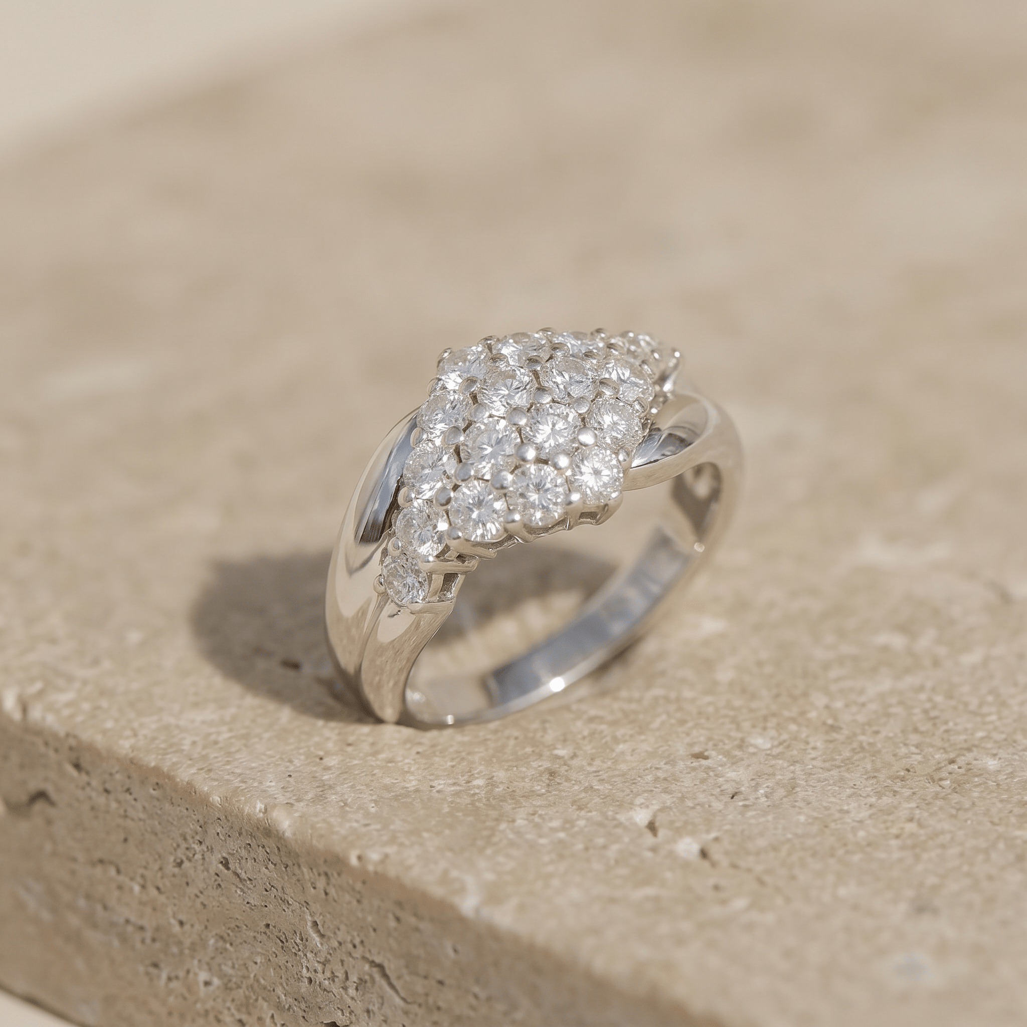 Vintage Crossover-Ring aus 14K Weißgold mit Brillanten - Honey Jewelry
