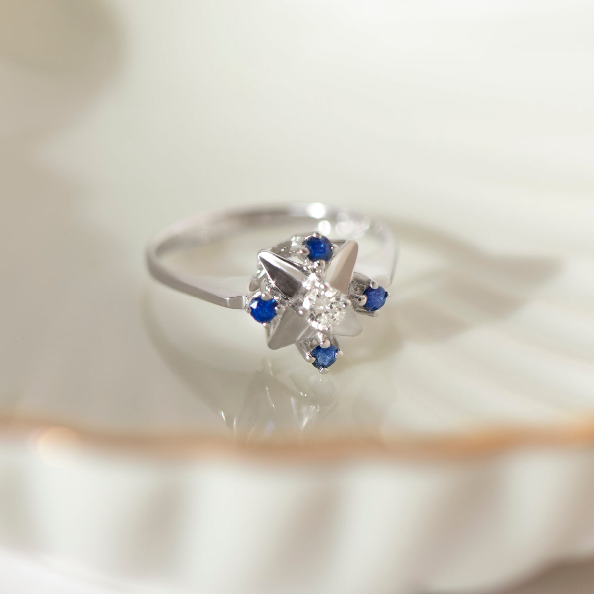 Vintage Saphir-Diamant-Ring aus 585er Weißgold