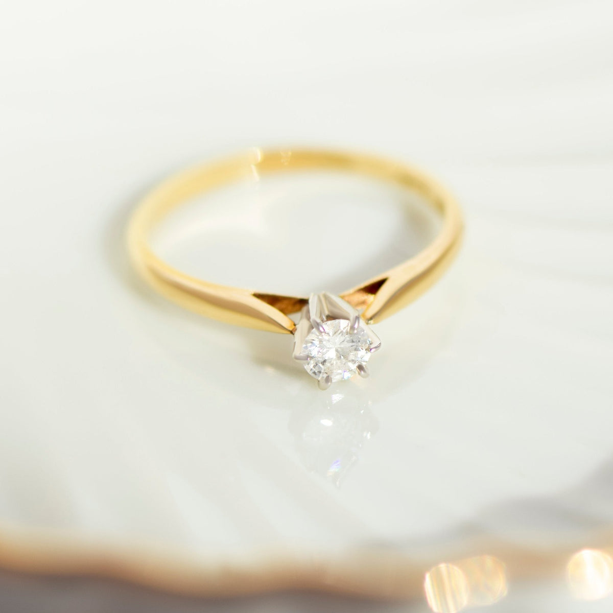 Vintage Solitärring aus Gelbgold mit 0,30 ct Diamant - Honey Jewelry