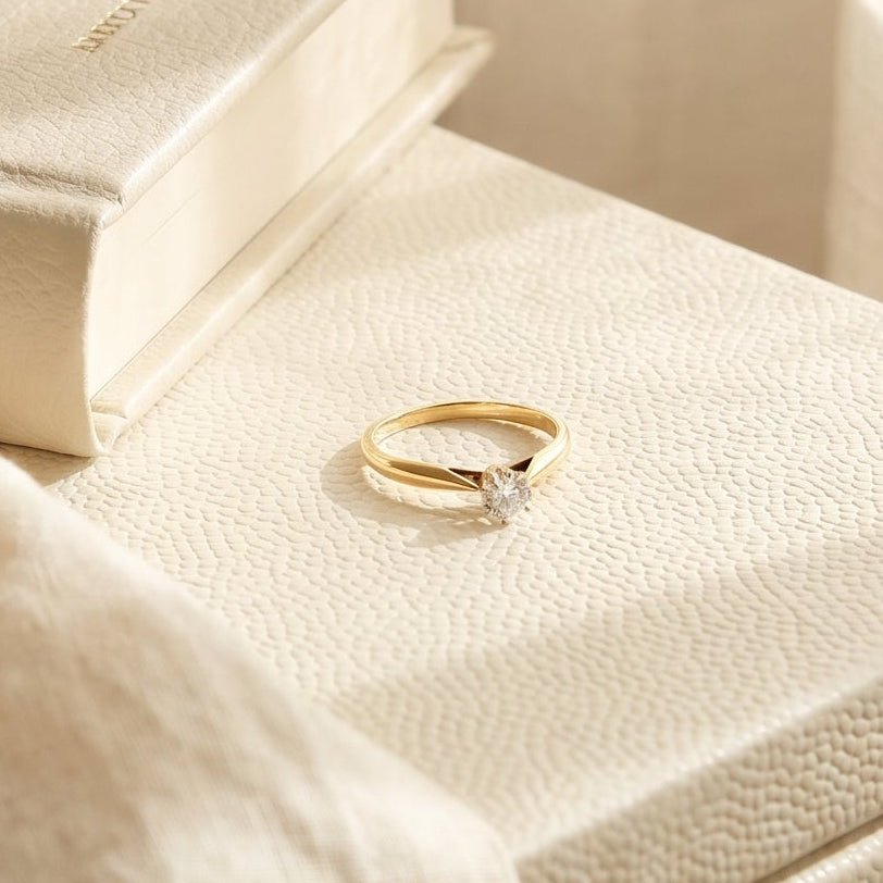 Vintage Solitärring aus Gelbgold mit 0,30 ct Diamant - Honey Jewelry